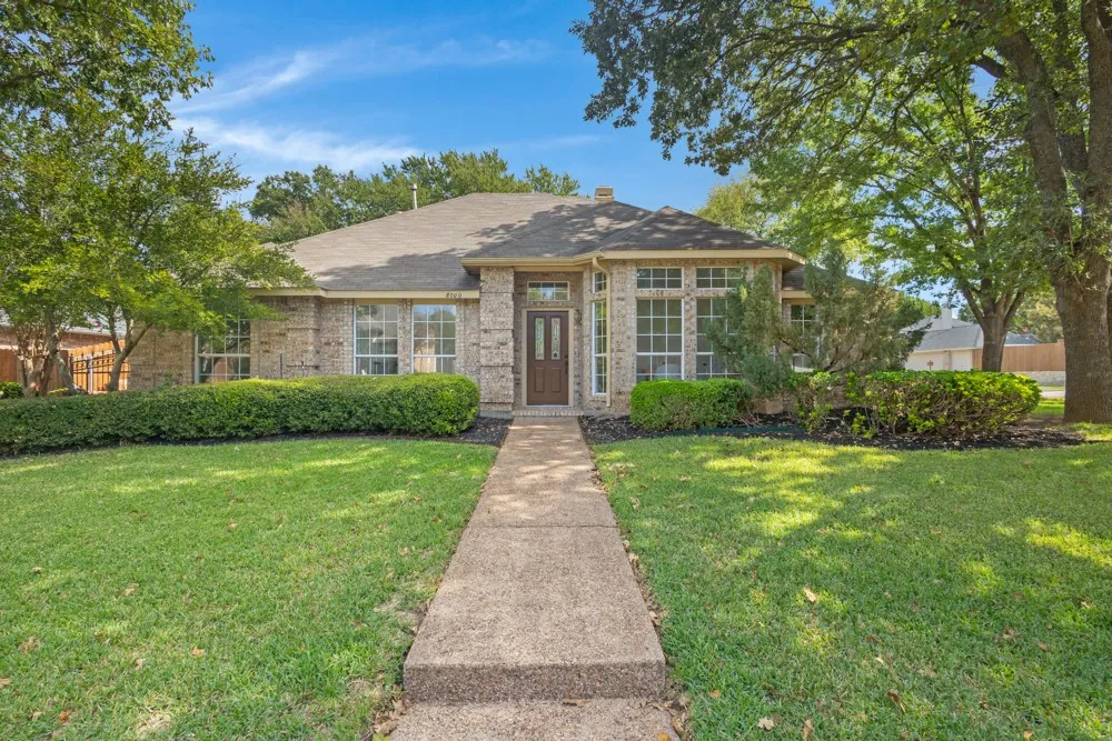 Single Family Residence For Sale