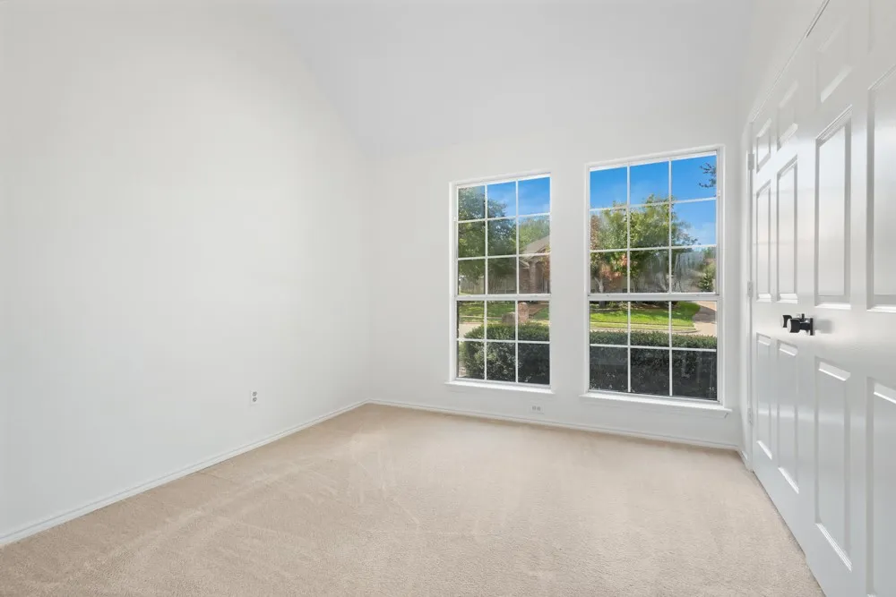Single Family Residence For Sale in Tarrant County , 8000 Arlie Lane, North Richland Hills, Texas 76182, 3 Bedroom, 2 Bathroom, 3 Garage spaces, 1,847 Sqft, built in 1990, mls#21412158, Real Estate Agent in North Richland Hills, Homes For Sale in Tarrant county, Homes For Sale in North Richland Hills, Realtor in North Richland Hills Texas, Real Estate Brokerage Independent Realty Texas, Luminita Cordes Realtor