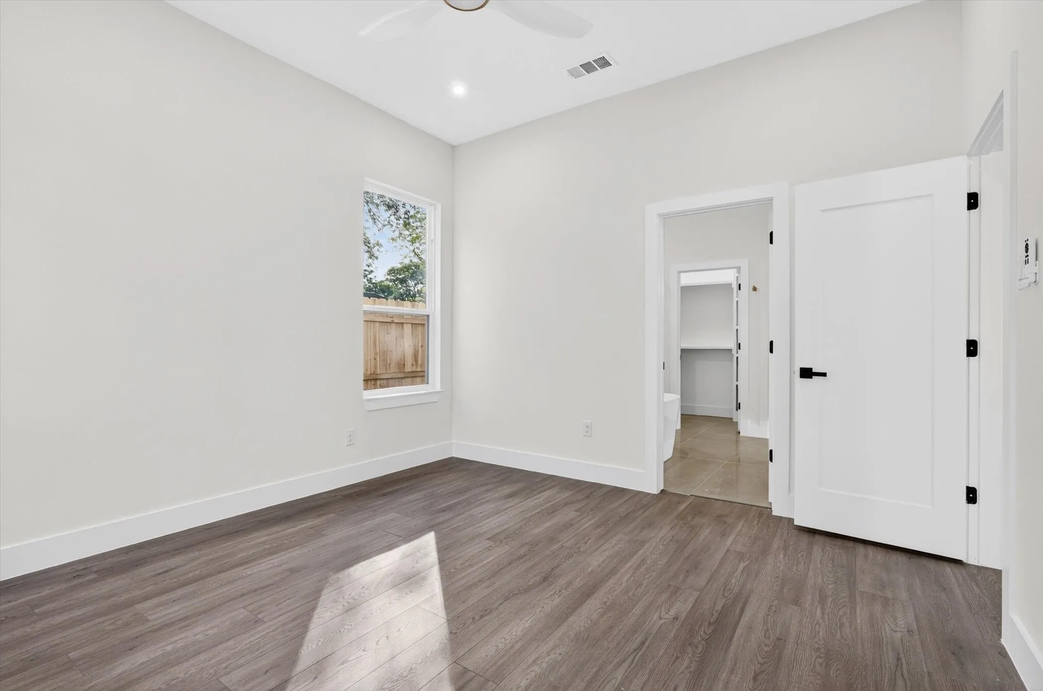 Single Family Residence For Rent in Dallas County , 1621 Bannock Avenue, Dallas, Texas 75215, 4 Bedroom, 5 Bathroom, 2 Garage spaces, 2,100 Sqft, built in 2026, mls#21412936, Real Estate Agent in Dallas, Homes For Rent in Dallas county, Homes For Rent in Dallas, Realtor in Dallas Texas, Real Estate Brokerage Independent Realty Texas, Luminita Cordes Realtor