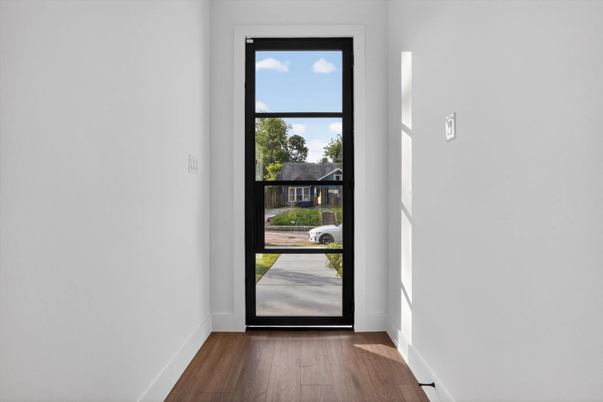 Single Family Residence For Rent in Dallas County , 1621 Bannock Avenue, Dallas, Texas 75215, 4 Bedroom, 5 Bathroom, 2 Garage spaces, 2,100 Sqft, built in 2026, mls#21412936, Real Estate Agent in Dallas, Homes For Rent in Dallas county, Homes For Rent in Dallas, Realtor in Dallas Texas, Real Estate Brokerage Independent Realty Texas, Luminita Cordes Realtor