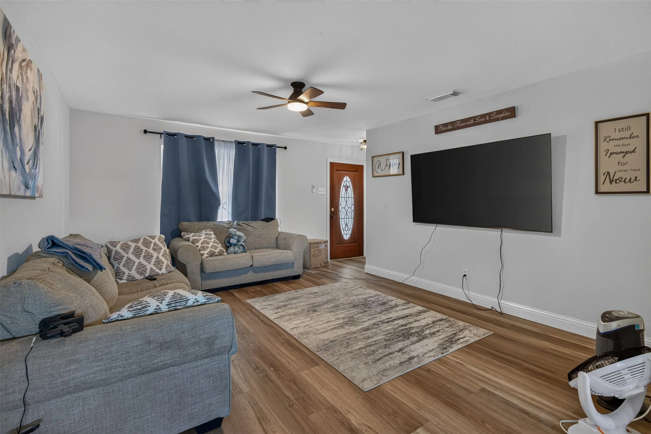 Single Family Residence For Sale in Dallas County , 8642 Barclay Street, Dallas, Texas 75227, 3 Bedroom, 2 Bathroom, 2 Garage spaces, 1,282 Sqft, built in 1962, mls#21410073, Real Estate Agent in Dallas, Homes For Sale in Dallas county, Homes For Sale in Dallas, Realtor in Dallas Texas, Real Estate Brokerage Independent Realty Texas, Luminita Cordes Realtor