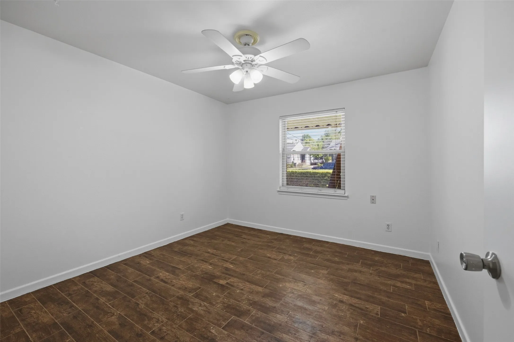 Single Family Residence For Sale in Tarrant County , 3558 Winston Road, Fort Worth, Texas 76109, 5 Bedroom, 2 Bathroom, 1 Garage spaces, 1,976 Sqft, built in 1956, mls#21412605, Real Estate Agent in Fort Worth, Homes For Sale in Tarrant county, Homes For Sale in Fort Worth, Realtor in Fort Worth Texas, Real Estate Brokerage Independent Realty Texas, Luminita Cordes Realtor