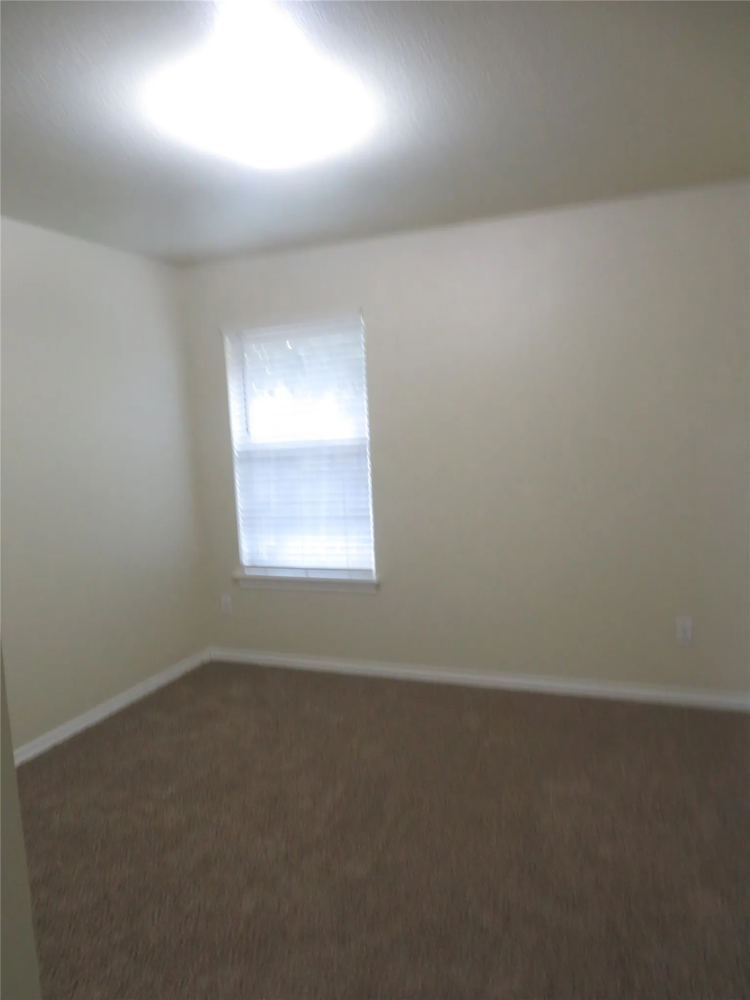 Duplex For Rent in Dallas County , 100 Roaring Springs Drive, De Soto, Texas 75115, 3 Bedroom, 2 Bathroom, 2 Garage spaces, 1,424 Sqft, built in 2003, mls#21412954, Real Estate Agent in De Soto, Homes For Rent in Dallas county, Homes For Rent in De Soto, Realtor in De Soto Texas, Real Estate Brokerage Independent Realty Texas, Luminita Cordes Realtor