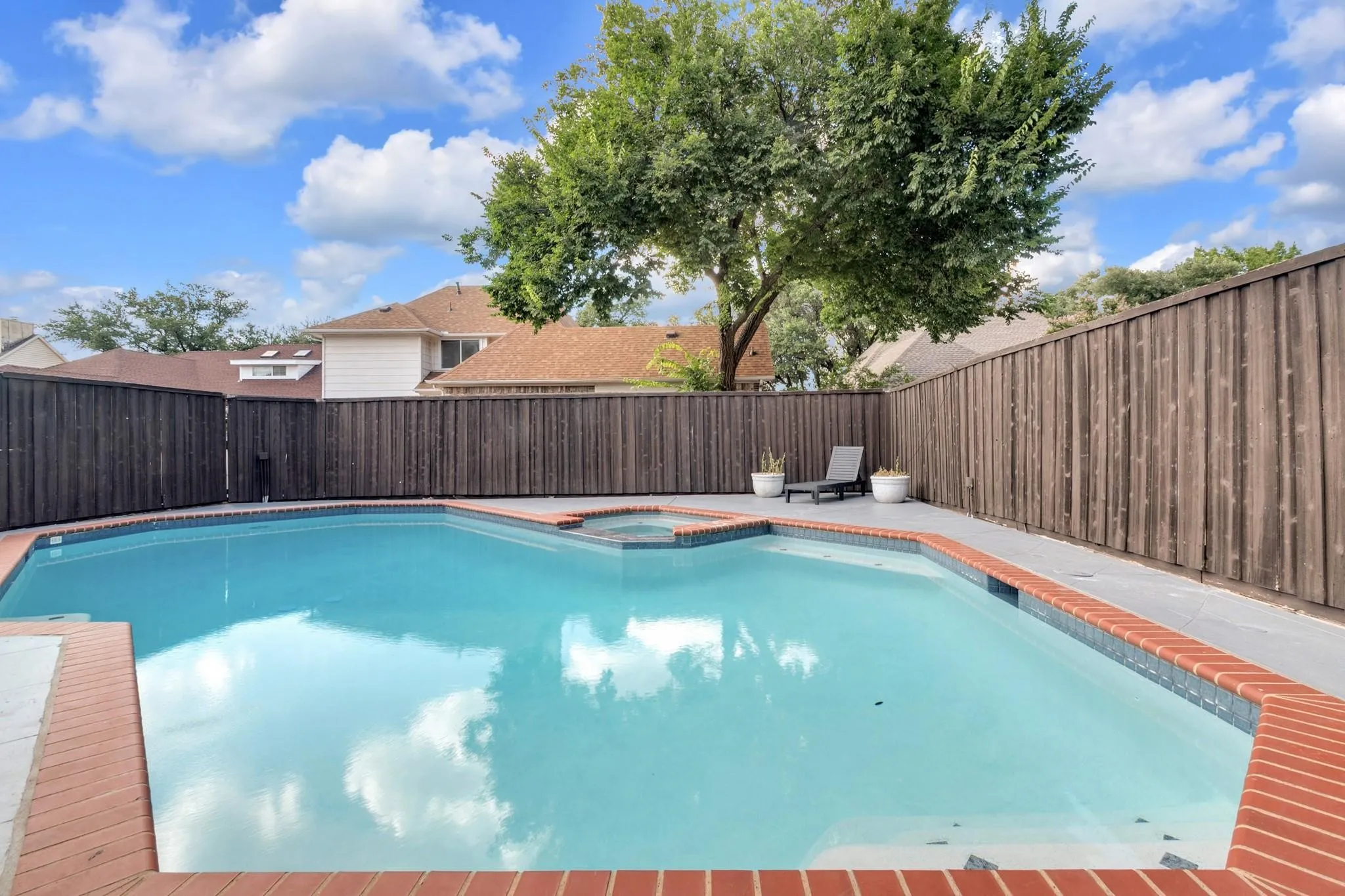 Single Family Residence For Rent in Collin County , 4637 Portrait Lane, Plano, Texas 75024, 3 Bedroom, 2 Bathroom, 2 Garage spaces, 1,778 Sqft, built in 1987, mls#21412941, Real Estate Agent in Plano, Homes For Rent in Collin county, Homes For Rent in Plano, Realtor in Plano Texas, Real Estate Brokerage Independent Realty Texas, Luminita Cordes Realtor