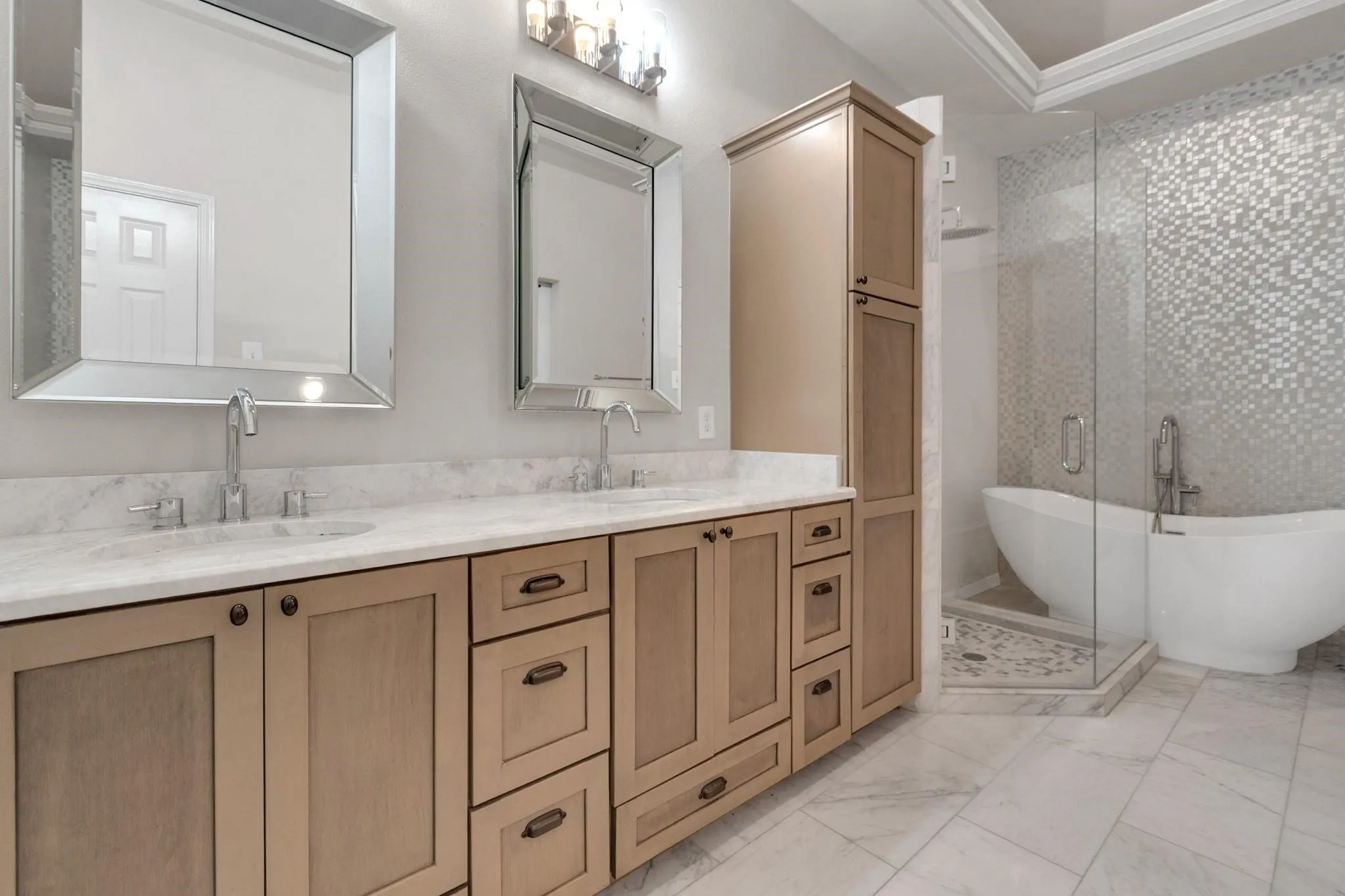Single Family Residence For Rent in Collin County , 4637 Portrait Lane, Plano, Texas 75024, 3 Bedroom, 2 Bathroom, 2 Garage spaces, 1,778 Sqft, built in 1987, mls#21412941, Real Estate Agent in Plano, Homes For Rent in Collin county, Homes For Rent in Plano, Realtor in Plano Texas, Real Estate Brokerage Independent Realty Texas, Luminita Cordes Realtor