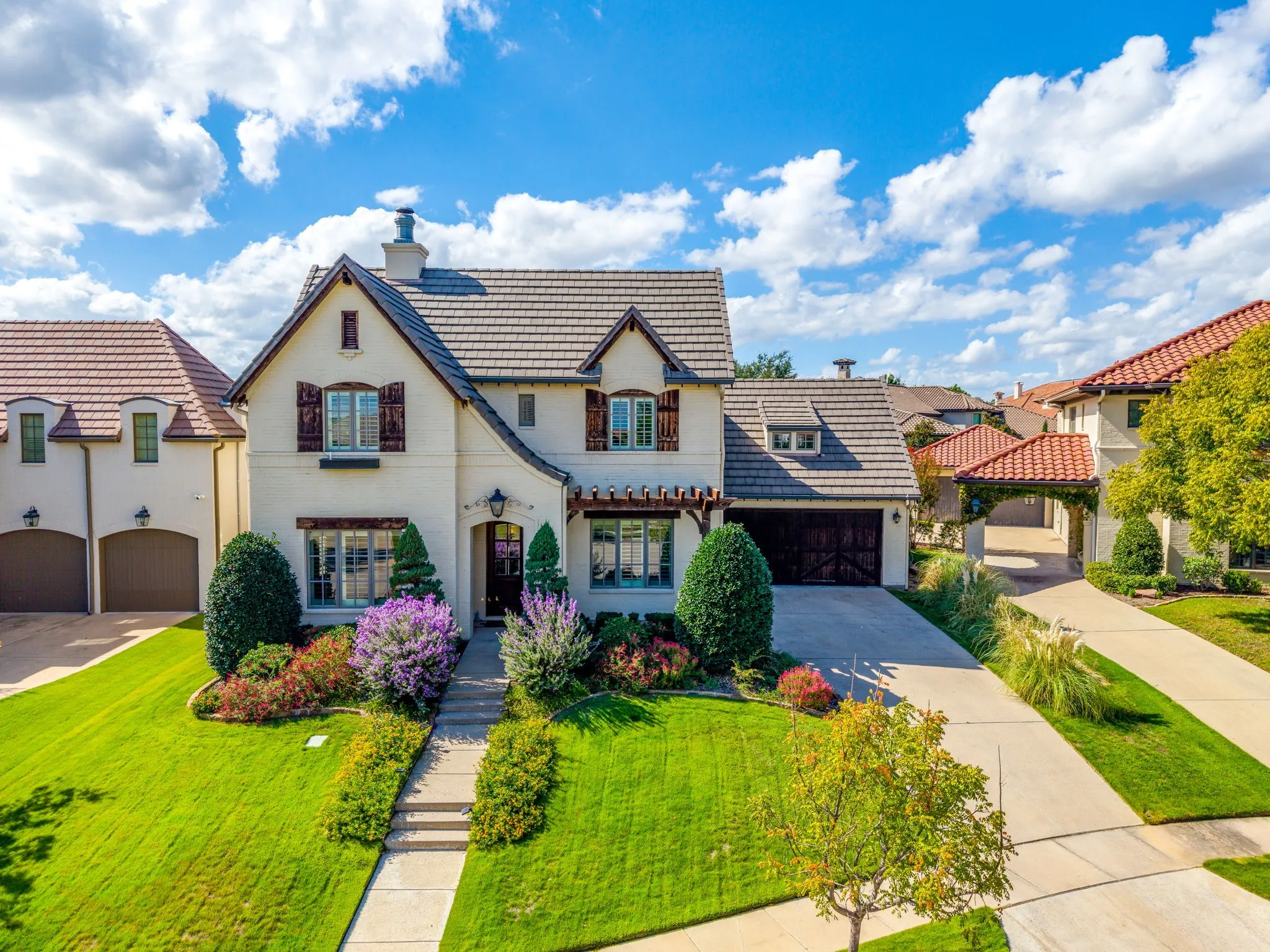 Single Family Residence For Sale in Tarrant County , 4525 Marbella Circle, Fort Worth, Texas 76126, 3 Bedroom, 4 Bathroom, 3 Garage spaces, 3,070 Sqft, built in 2013, mls#21399790, Real Estate Agent in Fort Worth, Homes For Sale in Tarrant county, Homes For Sale in Fort Worth, Realtor in Fort Worth Texas, Real Estate Brokerage Independent Realty Texas, Luminita Cordes Realtor