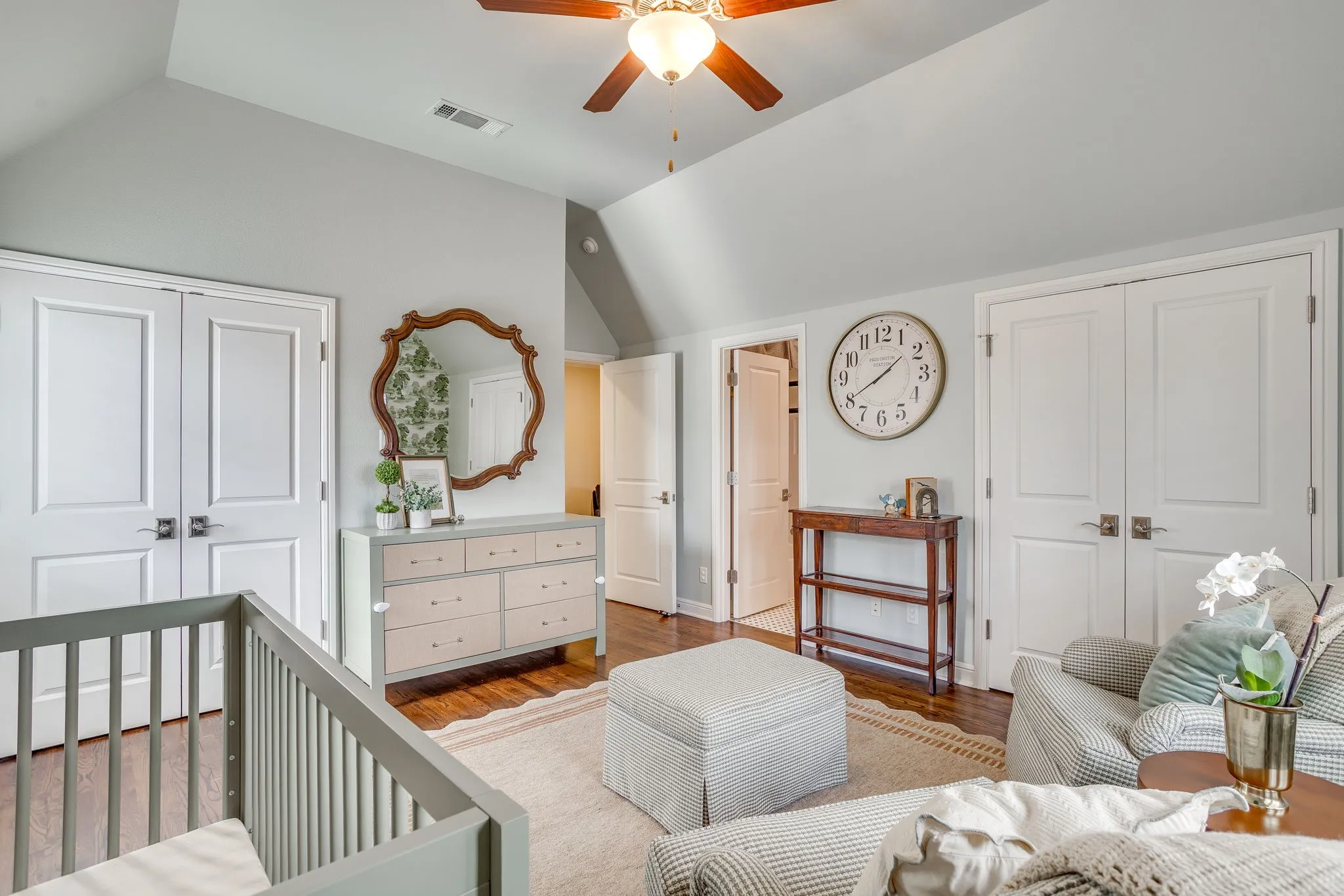 Single Family Residence For Sale in Tarrant County , 4525 Marbella Circle, Fort Worth, Texas 76126, 3 Bedroom, 4 Bathroom, 3 Garage spaces, 3,070 Sqft, built in 2013, mls#21399790, Real Estate Agent in Fort Worth, Homes For Sale in Tarrant county, Homes For Sale in Fort Worth, Realtor in Fort Worth Texas, Real Estate Brokerage Independent Realty Texas, Luminita Cordes Realtor