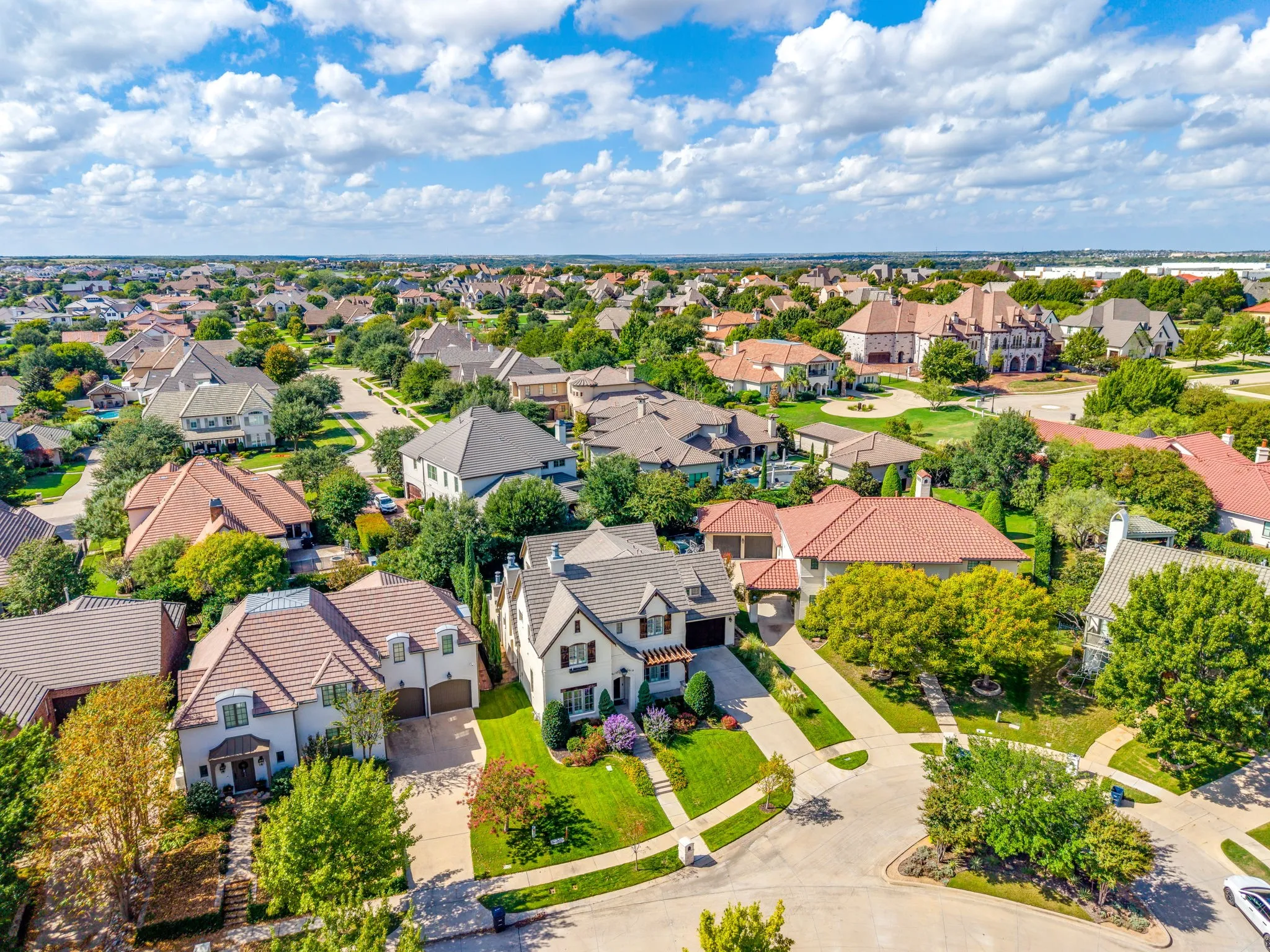 Single Family Residence For Sale in Tarrant County , 4525 Marbella Circle, Fort Worth, Texas 76126, 3 Bedroom, 4 Bathroom, 3 Garage spaces, 3,070 Sqft, built in 2013, mls#21399790, Real Estate Agent in Fort Worth, Homes For Sale in Tarrant county, Homes For Sale in Fort Worth, Realtor in Fort Worth Texas, Real Estate Brokerage Independent Realty Texas, Luminita Cordes Realtor