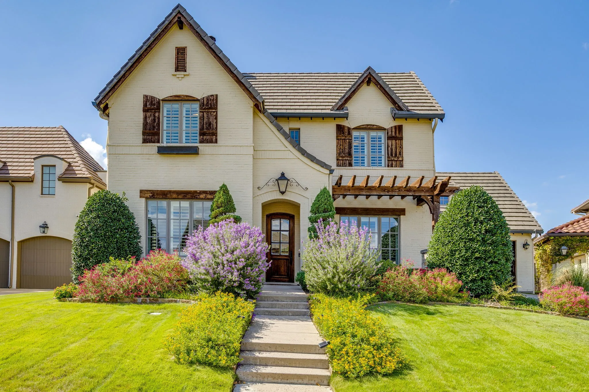 Single Family Residence For Sale