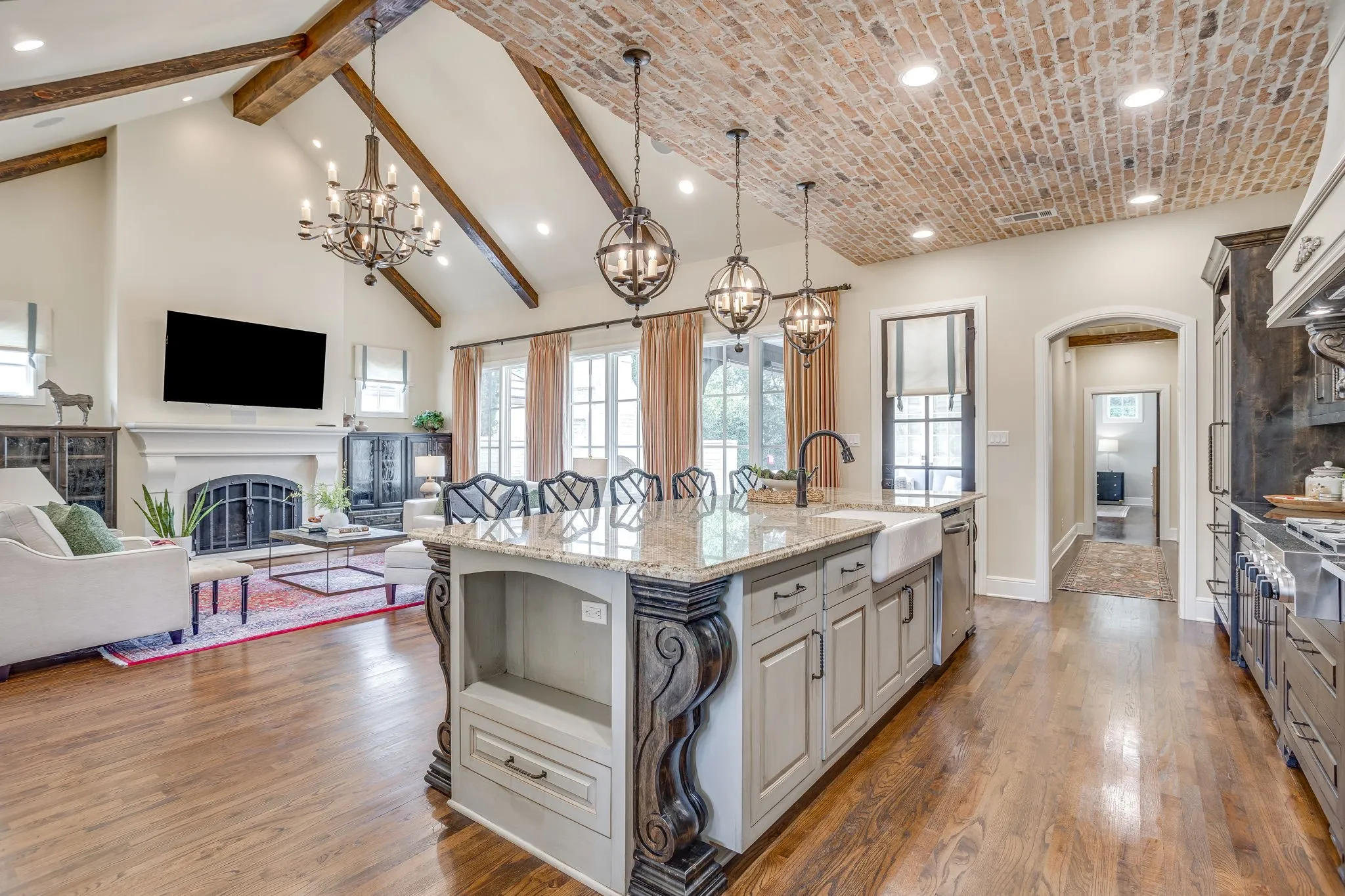 Single Family Residence For Sale in Tarrant County , 4525 Marbella Circle, Fort Worth, Texas 76126, 3 Bedroom, 4 Bathroom, 3 Garage spaces, 3,070 Sqft, built in 2013, mls#21399790, Real Estate Agent in Fort Worth, Homes For Sale in Tarrant county, Homes For Sale in Fort Worth, Realtor in Fort Worth Texas, Real Estate Brokerage Independent Realty Texas, Luminita Cordes Realtor