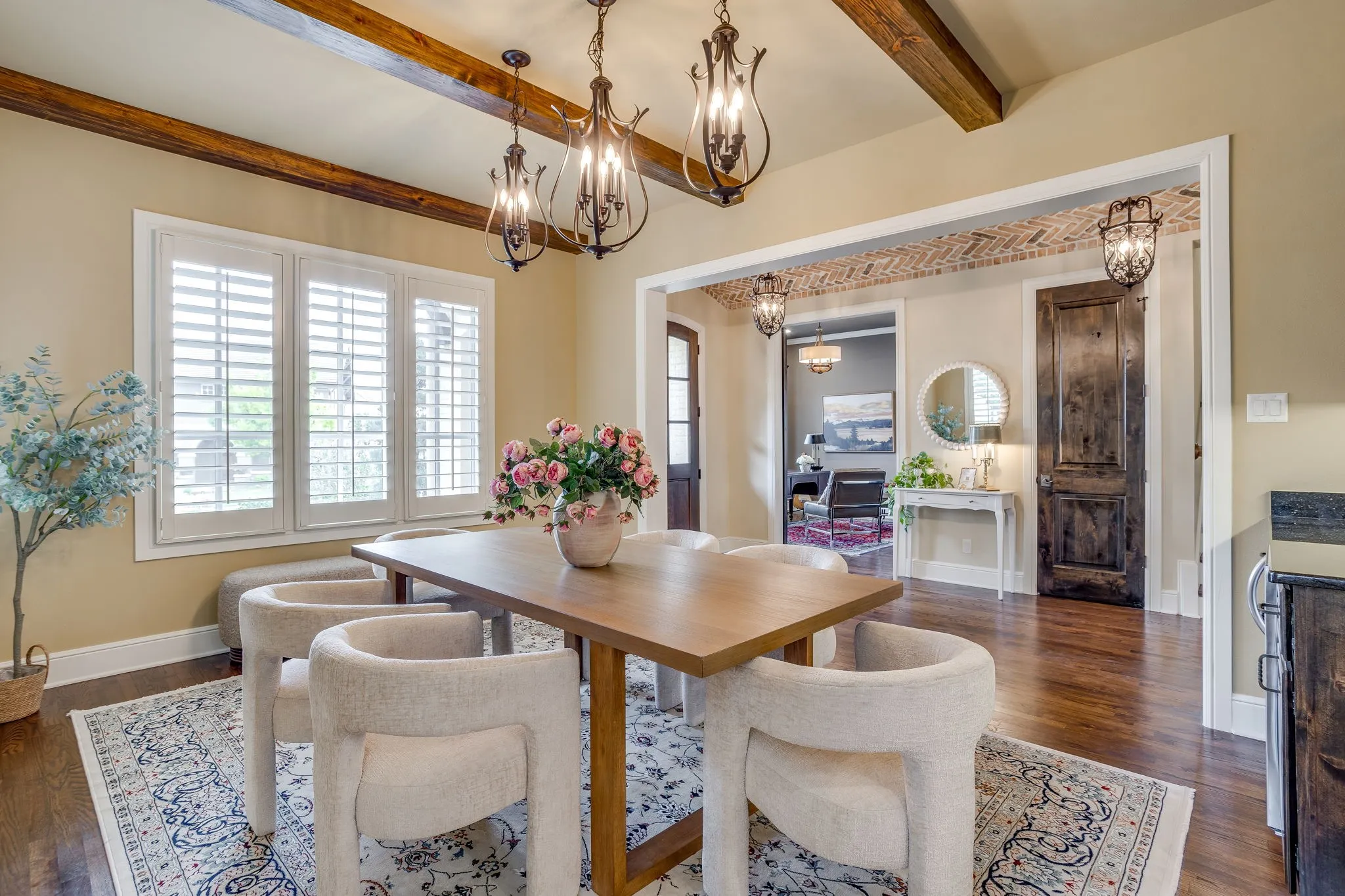 Single Family Residence For Sale in Tarrant County , 4525 Marbella Circle, Fort Worth, Texas 76126, 3 Bedroom, 4 Bathroom, 3 Garage spaces, 3,070 Sqft, built in 2013, mls#21399790, Real Estate Agent in Fort Worth, Homes For Sale in Tarrant county, Homes For Sale in Fort Worth, Realtor in Fort Worth Texas, Real Estate Brokerage Independent Realty Texas, Luminita Cordes Realtor