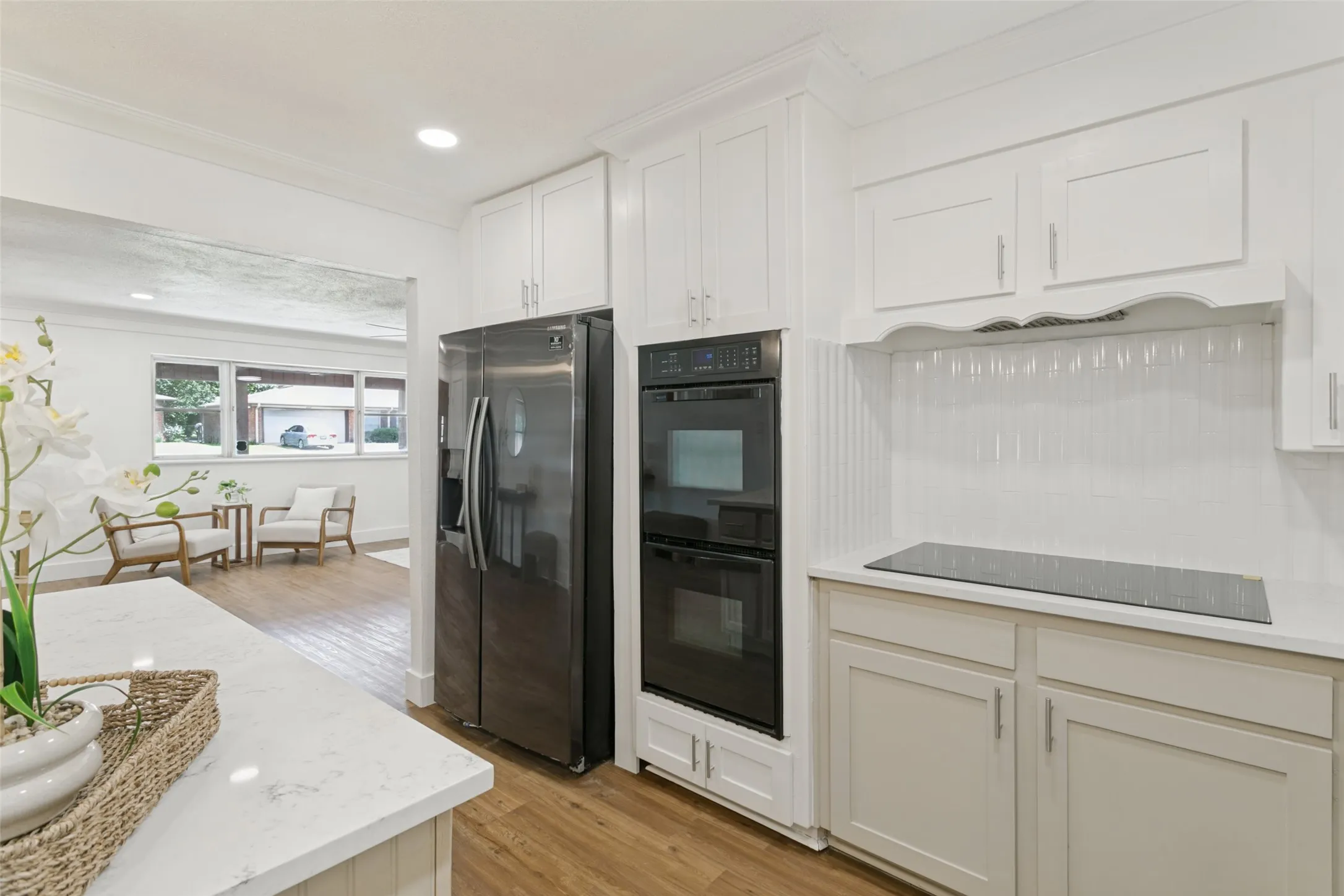 Single Family Residence For Sale in Tarrant County , 5800 Waltham Avenue, Fort Worth, Texas 76133, 3 Bedroom, 2 Bathroom, 2 Garage spaces, 1,756 Sqft, built in 1957, mls#21412899, Real Estate Agent in Fort Worth, Homes For Sale in Tarrant county, Homes For Sale in Fort Worth, Realtor in Fort Worth Texas, Real Estate Brokerage Independent Realty Texas, Luminita Cordes Realtor