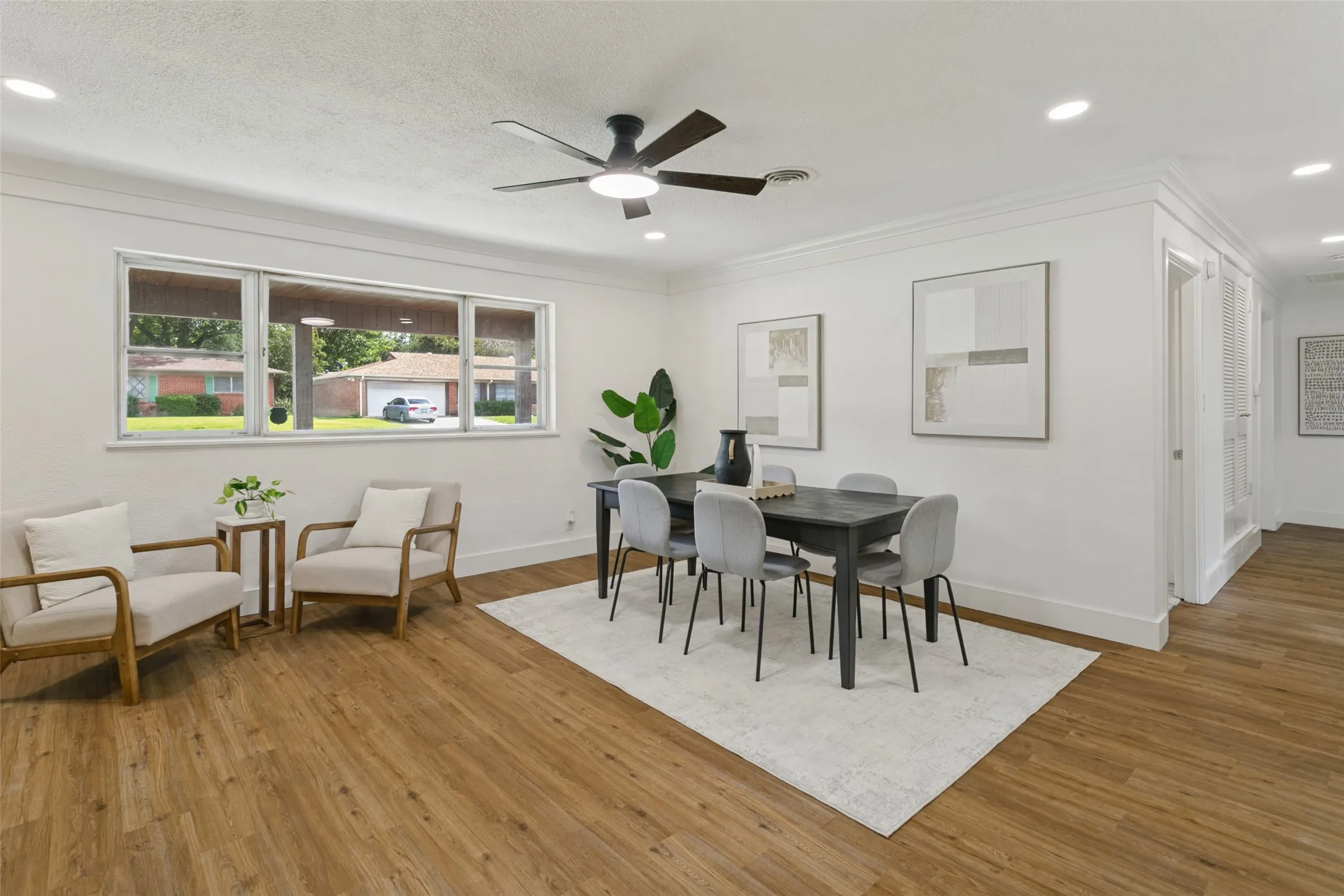 Single Family Residence For Sale in Tarrant County , 5800 Waltham Avenue, Fort Worth, Texas 76133, 3 Bedroom, 2 Bathroom, 2 Garage spaces, 1,756 Sqft, built in 1957, mls#21412899, Real Estate Agent in Fort Worth, Homes For Sale in Tarrant county, Homes For Sale in Fort Worth, Realtor in Fort Worth Texas, Real Estate Brokerage Independent Realty Texas, Luminita Cordes Realtor