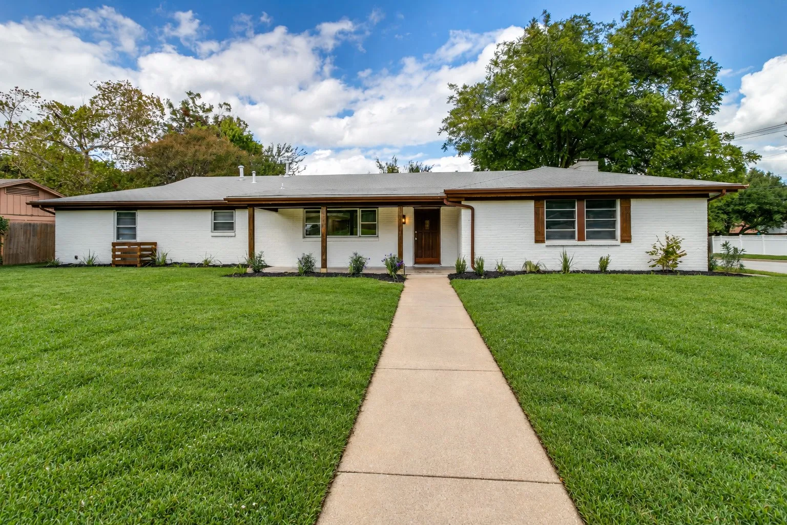 Single Family Residence For Sale