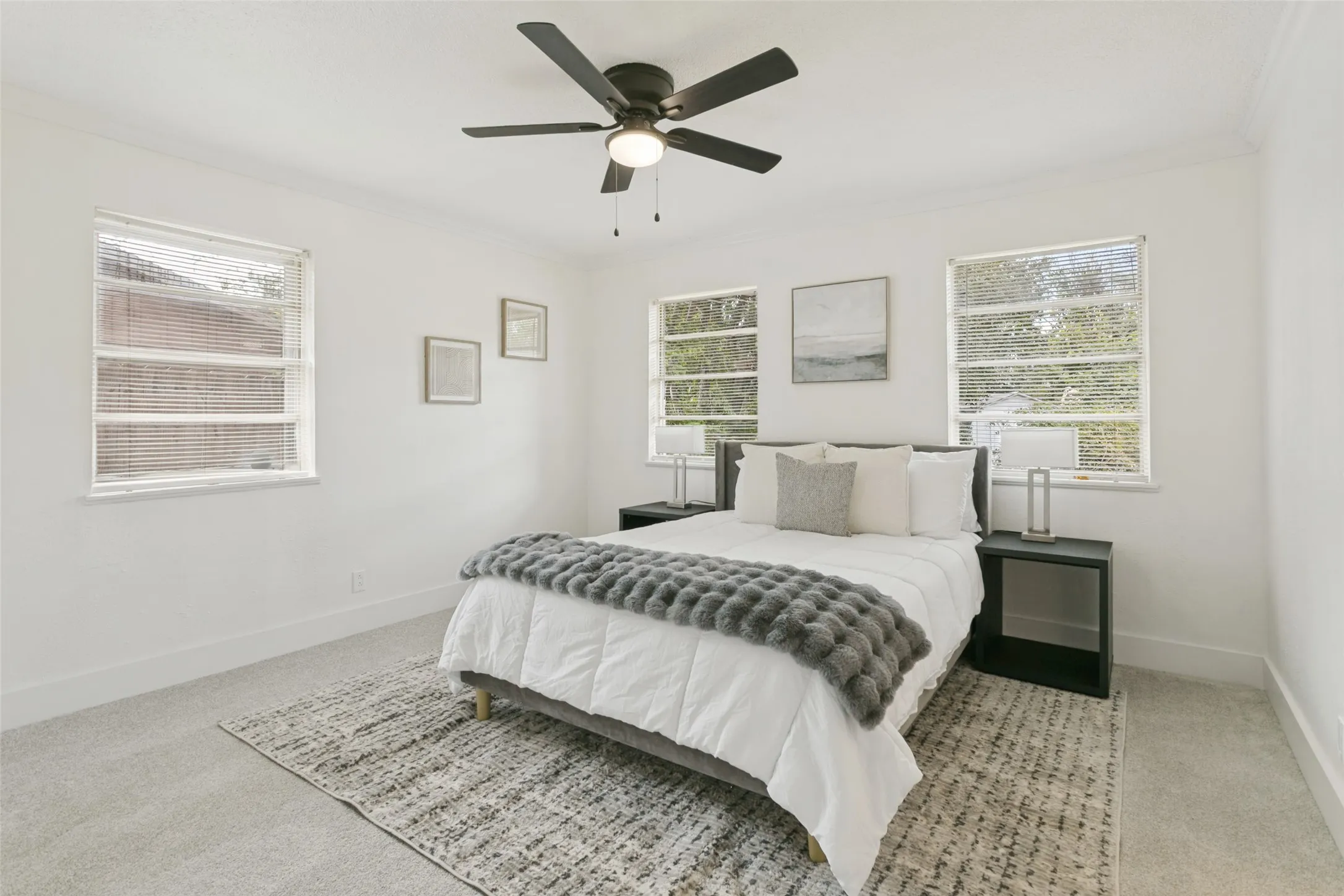 Single Family Residence For Sale in Tarrant County , 5800 Waltham Avenue, Fort Worth, Texas 76133, 3 Bedroom, 2 Bathroom, 2 Garage spaces, 1,756 Sqft, built in 1957, mls#21412899, Real Estate Agent in Fort Worth, Homes For Sale in Tarrant county, Homes For Sale in Fort Worth, Realtor in Fort Worth Texas, Real Estate Brokerage Independent Realty Texas, Luminita Cordes Realtor