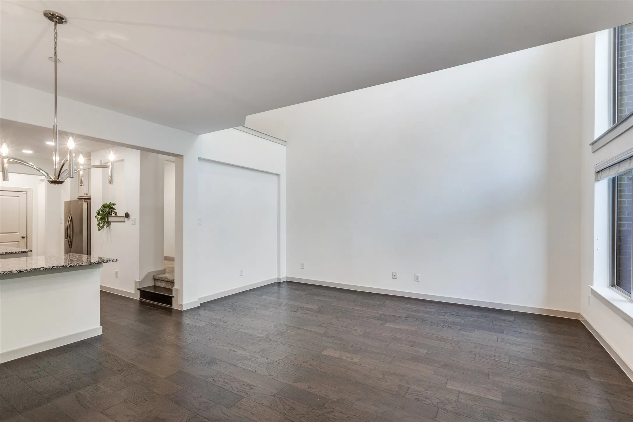 Townhouse For Rent in Collin County , 1423 Lamb Drive, Plano, Texas 75075, 2 Bedroom, 3 Bathroom, 2 Garage spaces, 1,904 Sqft, built in 2018, mls#21412965, Real Estate Agent in Plano, Homes For Rent in Collin county, Homes For Rent in Plano, Realtor in Plano Texas, Real Estate Brokerage Independent Realty Texas, Luminita Cordes Realtor