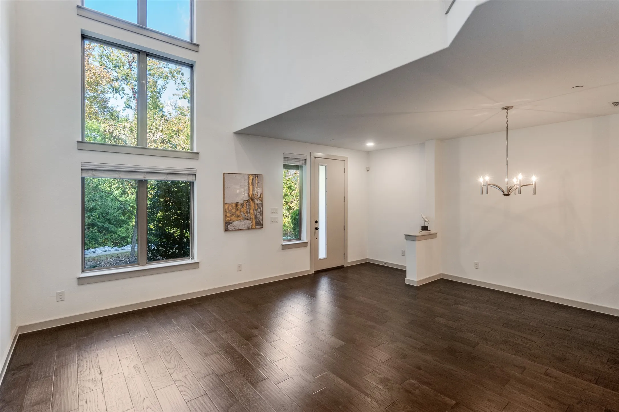 Townhouse For Rent in Collin County , 1423 Lamb Drive, Plano, Texas 75075, 2 Bedroom, 3 Bathroom, 2 Garage spaces, 1,904 Sqft, built in 2018, mls#21412965, Real Estate Agent in Plano, Homes For Rent in Collin county, Homes For Rent in Plano, Realtor in Plano Texas, Real Estate Brokerage Independent Realty Texas, Luminita Cordes Realtor