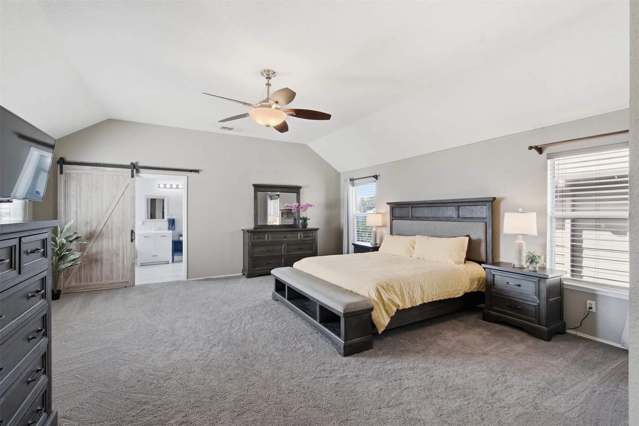Single Family Residence For Sale in Denton County , 5609 Norris Drive, The Colony, Texas 75056, 4 Bedroom, 3 Bathroom, 2 Garage spaces, 2,883 Sqft, built in 2001, mls#21412726, Real Estate Agent in The Colony, Homes For Sale in Denton county, Homes For Sale in The Colony, Realtor in The Colony Texas, Real Estate Brokerage Independent Realty Texas, Luminita Cordes Realtor