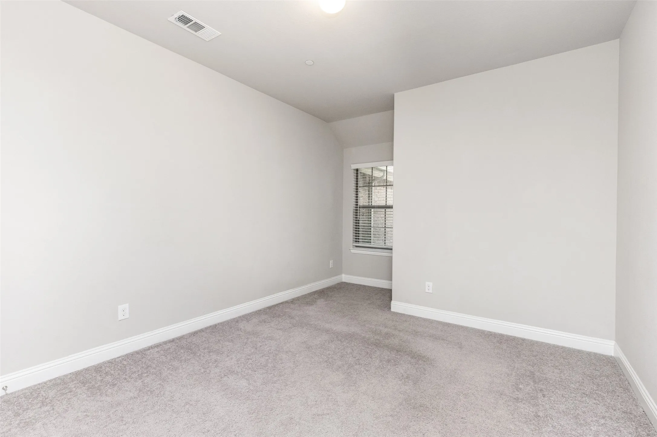 Townhouse For Rent in Collin County , 4580 Titus Circle, Plano, Texas 75024, 3 Bedroom, 3 Bathroom, 2 Garage spaces, 1,751 Sqft, built in 2018, mls#21411932, Real Estate Agent in Plano, Homes For Rent in Collin county, Homes For Rent in Plano, Realtor in Plano Texas, Real Estate Brokerage Independent Realty Texas, Luminita Cordes Realtor