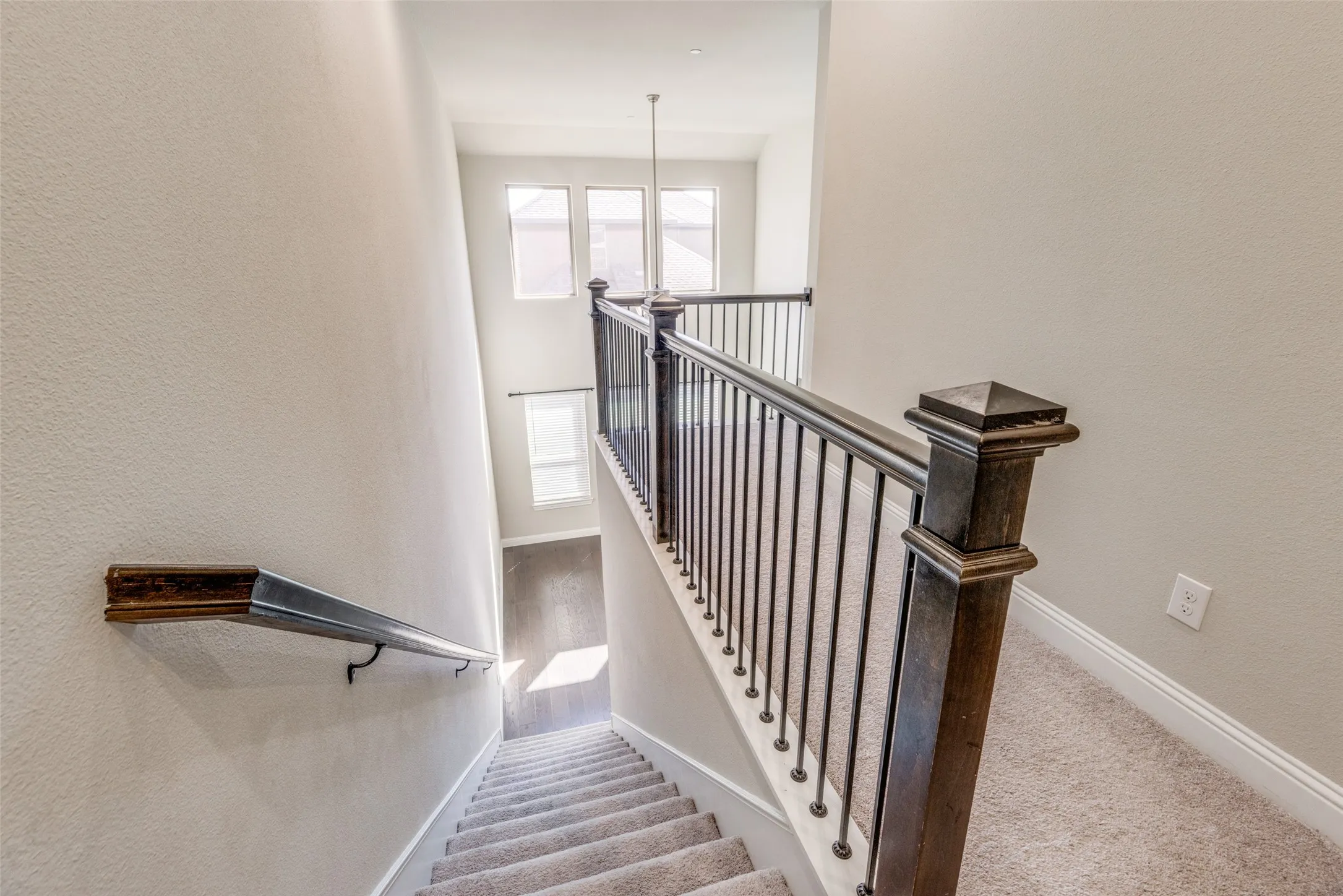 Townhouse For Rent in Collin County , 4580 Titus Circle, Plano, Texas 75024, 3 Bedroom, 3 Bathroom, 2 Garage spaces, 1,751 Sqft, built in 2018, mls#21411932, Real Estate Agent in Plano, Homes For Rent in Collin county, Homes For Rent in Plano, Realtor in Plano Texas, Real Estate Brokerage Independent Realty Texas, Luminita Cordes Realtor