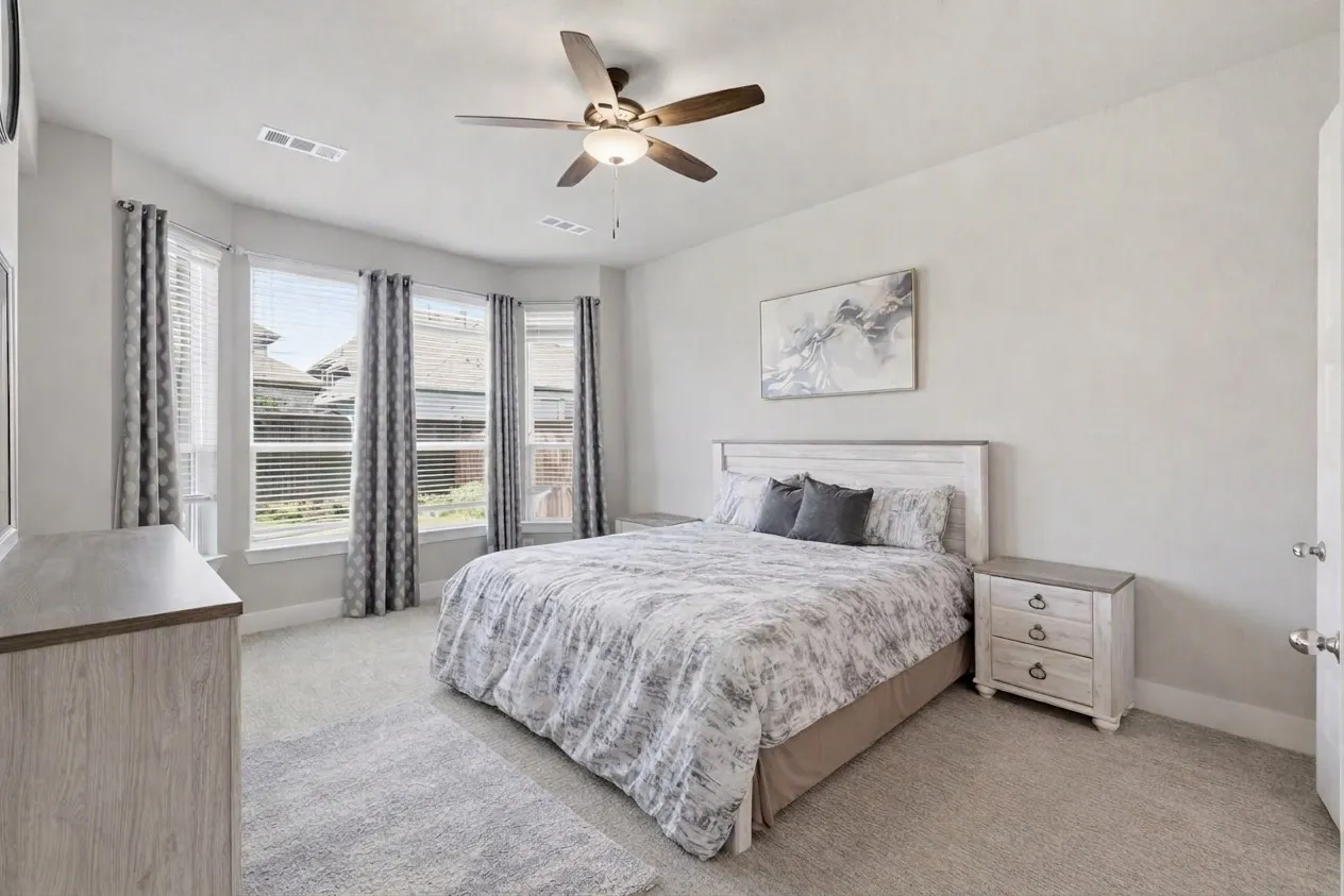 Single Family Residence For Sale in Collin County , 3001 Milton Drive, Melissa, Texas 75454, 5 Bedroom, 4 Bathroom, 2 Garage spaces, 3,210 Sqft, built in 2022, mls#21410290, Real Estate Agent in Melissa, Homes For Sale in Collin county, Homes For Sale in Melissa, Realtor in Melissa Texas, Real Estate Brokerage Independent Realty Texas, Luminita Cordes Realtor