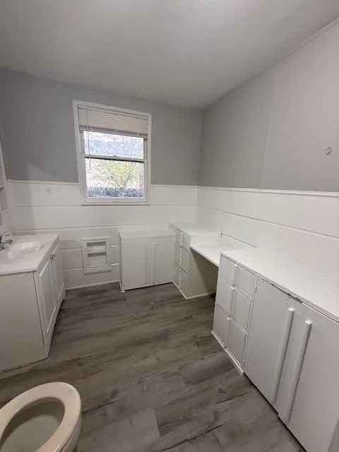 Duplex For Rent in Taylor County , 1602 S 11th Street, Abilene, Texas 79602, 1 Bedroom, 1 Bathroom, Garage spaces, 1,000 Sqft, built in 1948, mls#21412980, Real Estate Agent in Abilene, Homes For Rent in Taylor county, Homes For Rent in Abilene, Realtor in Abilene Texas, Real Estate Brokerage Independent Realty Texas, Luminita Cordes Realtor