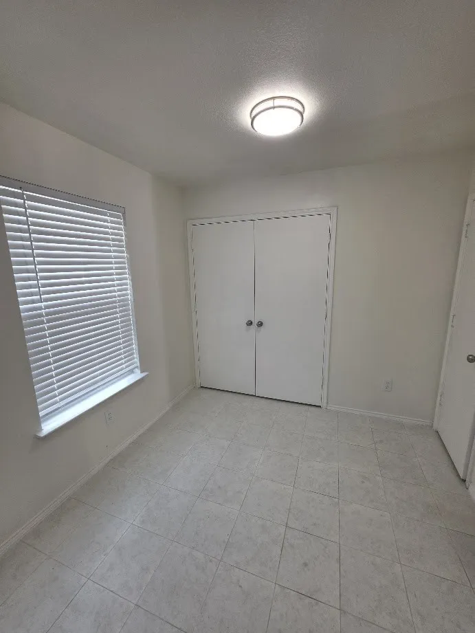 Single Family Residence For Sale in Dallas County , 8034 Genesis Drive, Dallas, Texas 75232, 3 Bedroom, 2 Bathroom, 2 Garage spaces, 1,170 Sqft, built in 2004, mls#21411057, Real Estate Agent in Dallas, Homes For Sale in Dallas county, Homes For Sale in Dallas, Realtor in Dallas Texas, Real Estate Brokerage Independent Realty Texas, Luminita Cordes Realtor