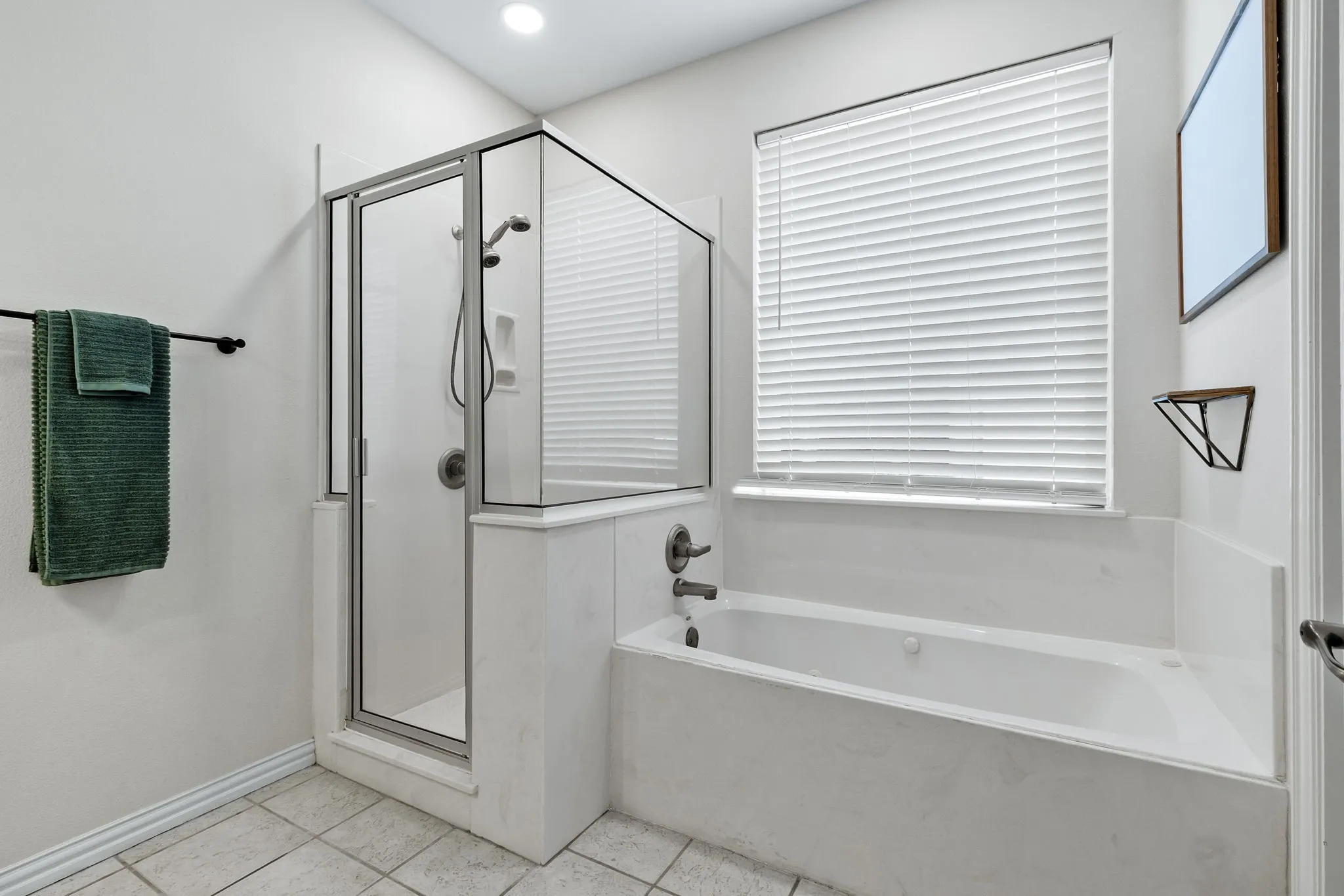 Single Family Residence For Sale in Cooke County , 1540 Neely Trail, Valley View, Texas 76272, 3 Bedroom, 2 Bathroom, 2 Garage spaces, 1,833 Sqft, built in 2003, mls#21410989, Real Estate Agent in Valley View, Homes For Sale in Cooke county, Homes For Sale in Valley View, Realtor in Valley View Texas, Real Estate Brokerage Independent Realty Texas, Luminita Cordes Realtor