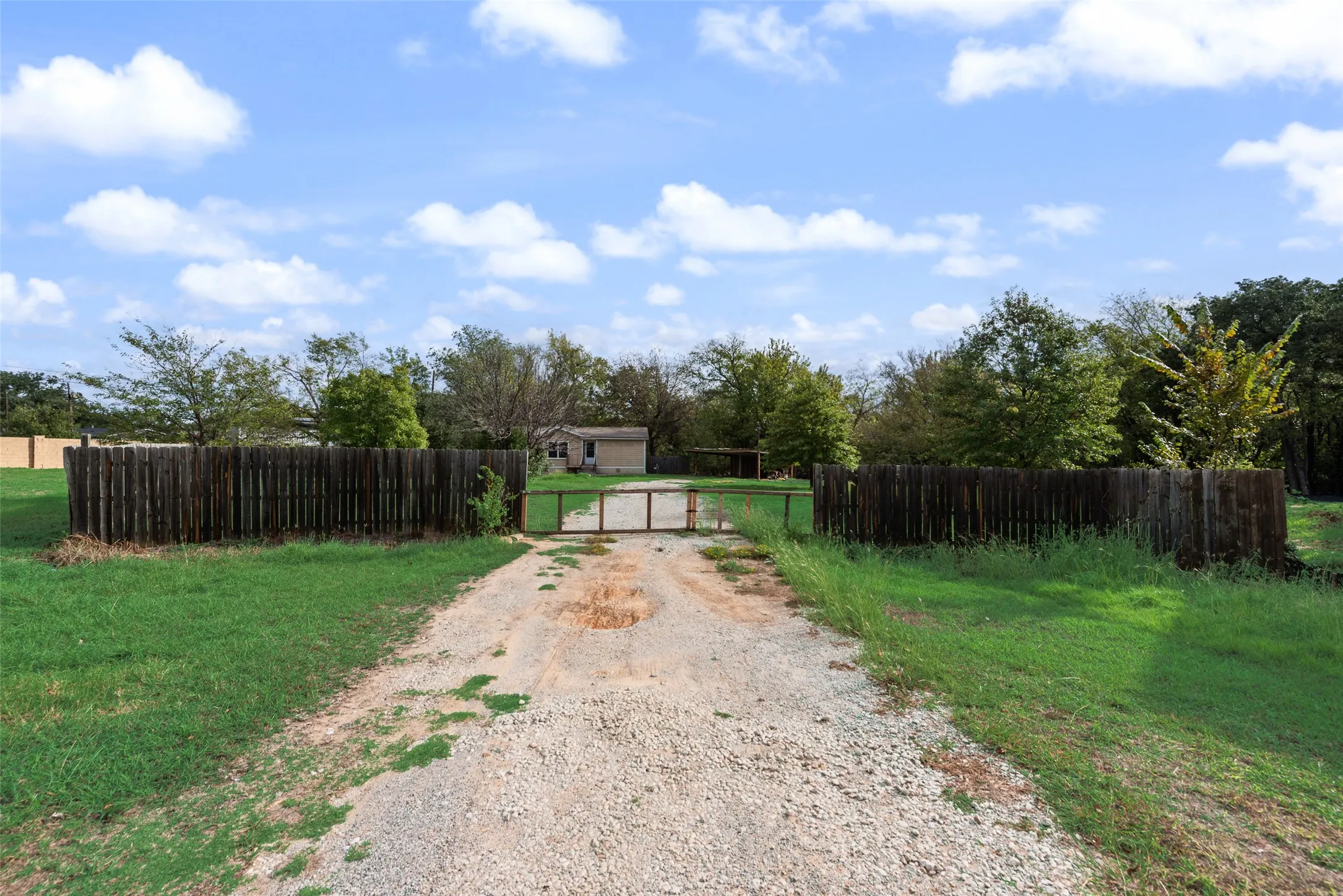 Improved Land For Sale in Denton County , 1040 Westpark Circle N, Southlake, Texas 76092, 0, 0, Garage spaces, 0 Sqft, built in 1989, mls#21412929, Real Estate Agent in Southlake, Homes For Sale in Denton county, Homes For Sale in Southlake, Realtor in Southlake Texas, Real Estate Brokerage Independent Realty Texas, Luminita Cordes Realtor