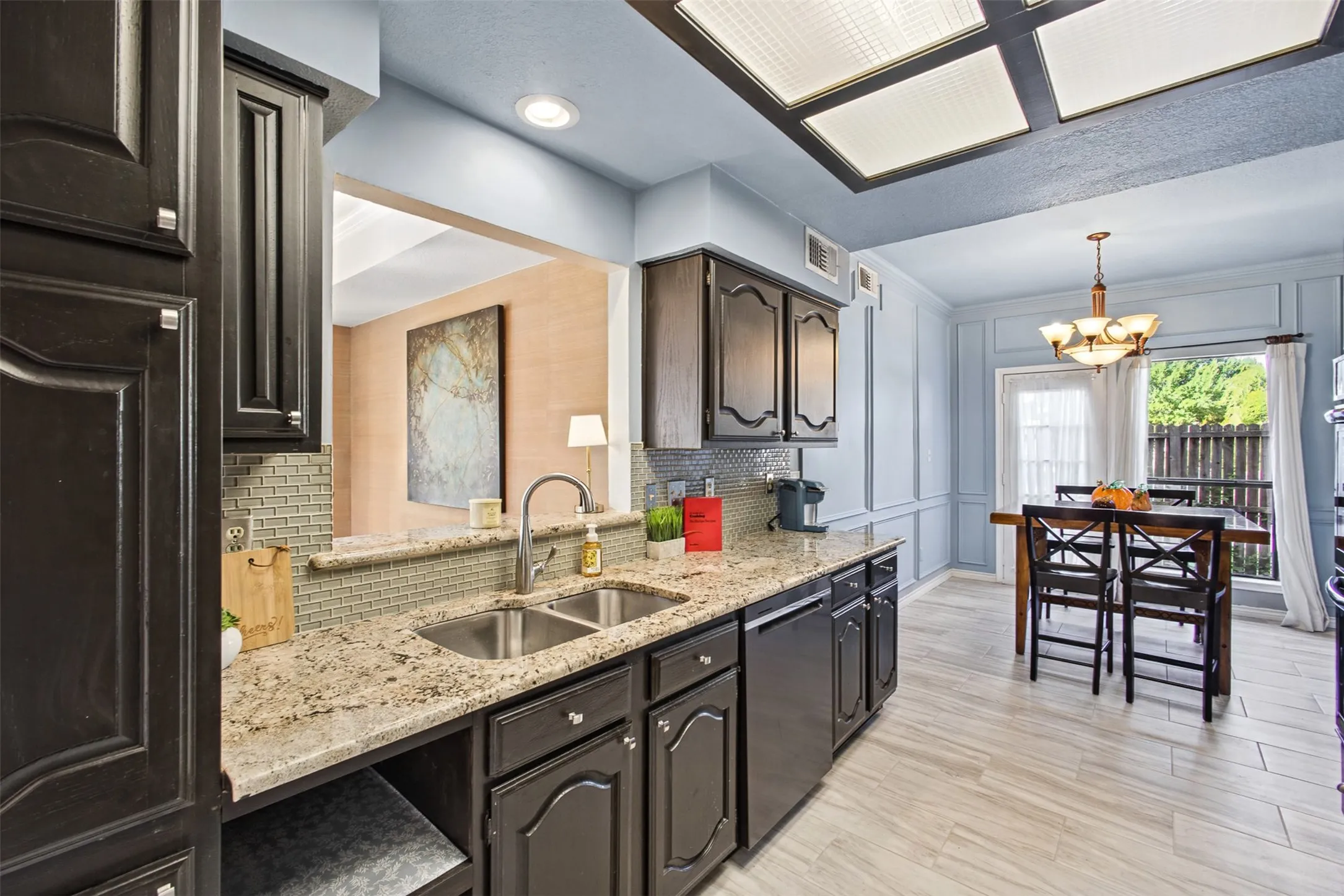 Single Family Residence For Sale in Dallas County , 7449 Courtside Drive, Garland, Texas 75044, 4 Bedroom, 3 Bathroom, 2 Garage spaces, 2,566 Sqft, built in 1984, mls#21412536, Real Estate Agent in Garland, Homes For Sale in Dallas county, Homes For Sale in Garland, Realtor in Garland Texas, Real Estate Brokerage Independent Realty Texas, Luminita Cordes Realtor