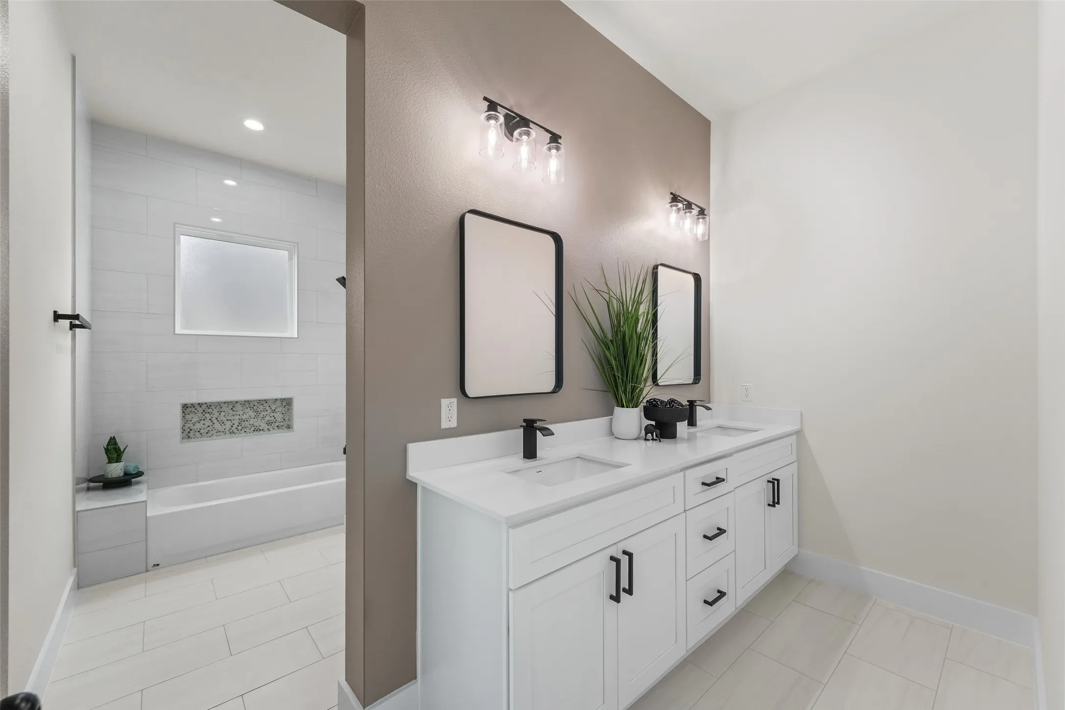 Single Family Residence For Sale in Kaufman County , 1018 Devonshire Drive N, Forney, Texas 75126, 4 Bedroom, 4 Bathroom, 3 Garage spaces, 3,197 Sqft, built in 2026, mls#21412995, Real Estate Agent in Forney, Homes For Sale in Kaufman county, Homes For Sale in Forney, Realtor in Forney Texas, Real Estate Brokerage Independent Realty Texas, Luminita Cordes Realtor