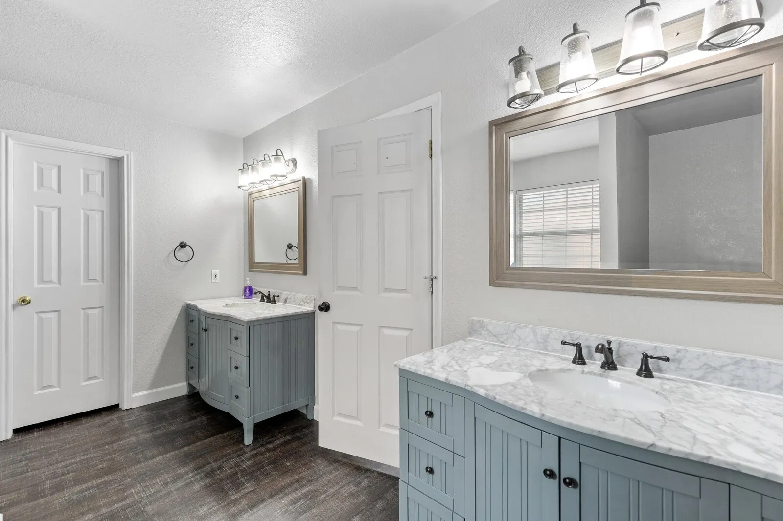 Single Family Residence For Sale in Coryell County , 210 River Place W, Gatesville, Texas 76528, 3 Bedroom, 2 Bathroom, 2 Garage spaces, 2,030 Sqft, built in 2001, mls#21412917, Real Estate Agent in Gatesville, Homes For Sale in Coryell county, Homes For Sale in Gatesville, Realtor in Gatesville Texas, Real Estate Brokerage Independent Realty Texas, Luminita Cordes Realtor