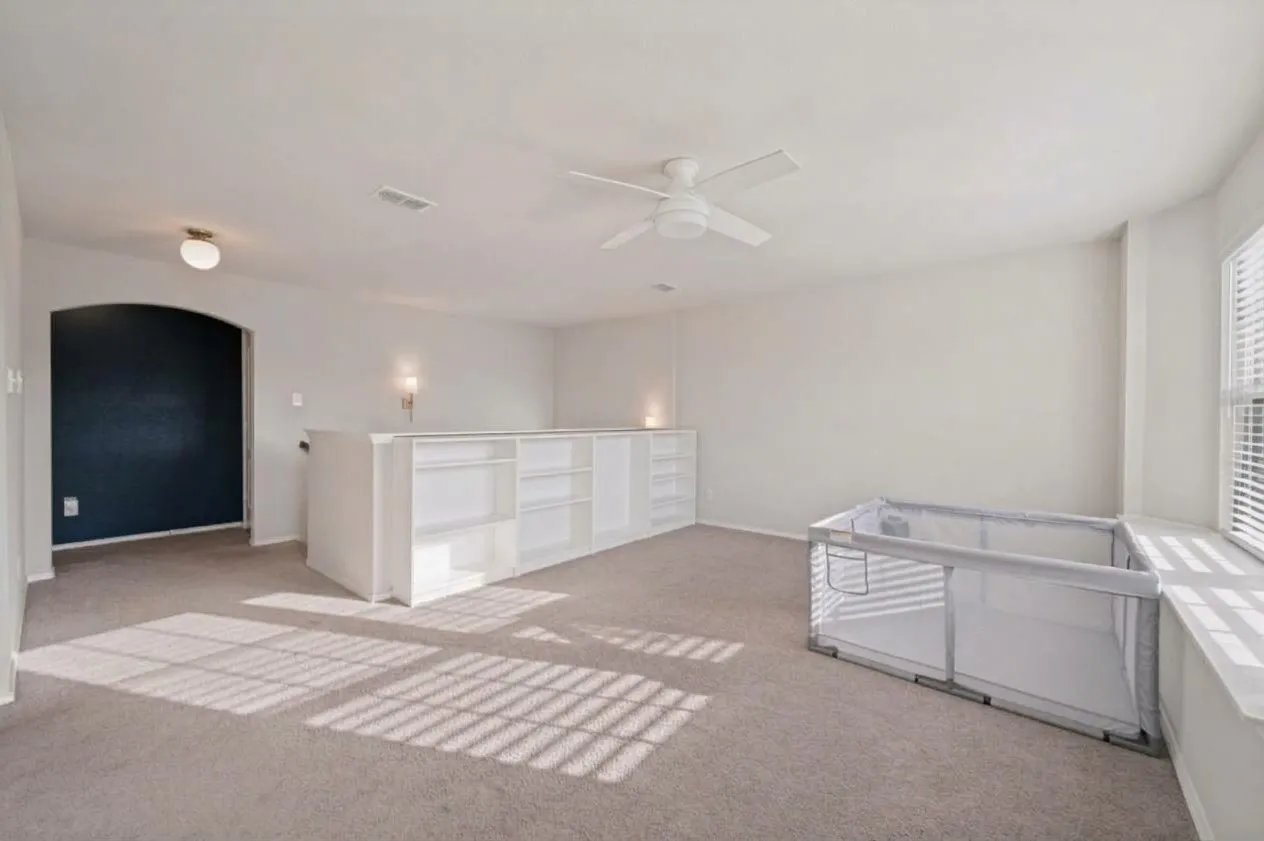 Single Family Residence For Rent in Denton County , 1608 Hinckley Avenue, Providence Village, Texas 76227, 3 Bedroom, 3 Bathroom, 2 Garage spaces, 2,717 Sqft, built in 2019, mls#21412793, Real Estate Agent in Providence Village, Homes For Rent in Denton county, Homes For Rent in Providence Village, Realtor in Providence Village Texas, Real Estate Brokerage Independent Realty Texas, Luminita Cordes Realtor
