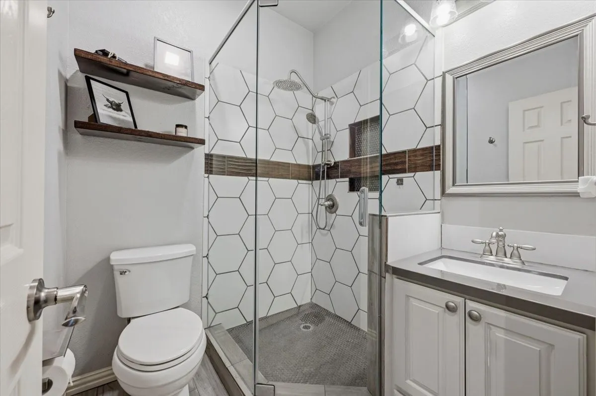 Single Family Residence For Sale in Parker County , 137 Prairie Ridge Drive, Aledo, Texas 76008, 4 Bedroom, 3 Bathroom, 2 Garage spaces, 2,433 Sqft, built in 2005, mls#21403674, Real Estate Agent in Aledo, Homes For Sale in Parker county, Homes For Sale in Aledo, Realtor in Aledo Texas, Real Estate Brokerage Independent Realty Texas, Luminita Cordes Realtor