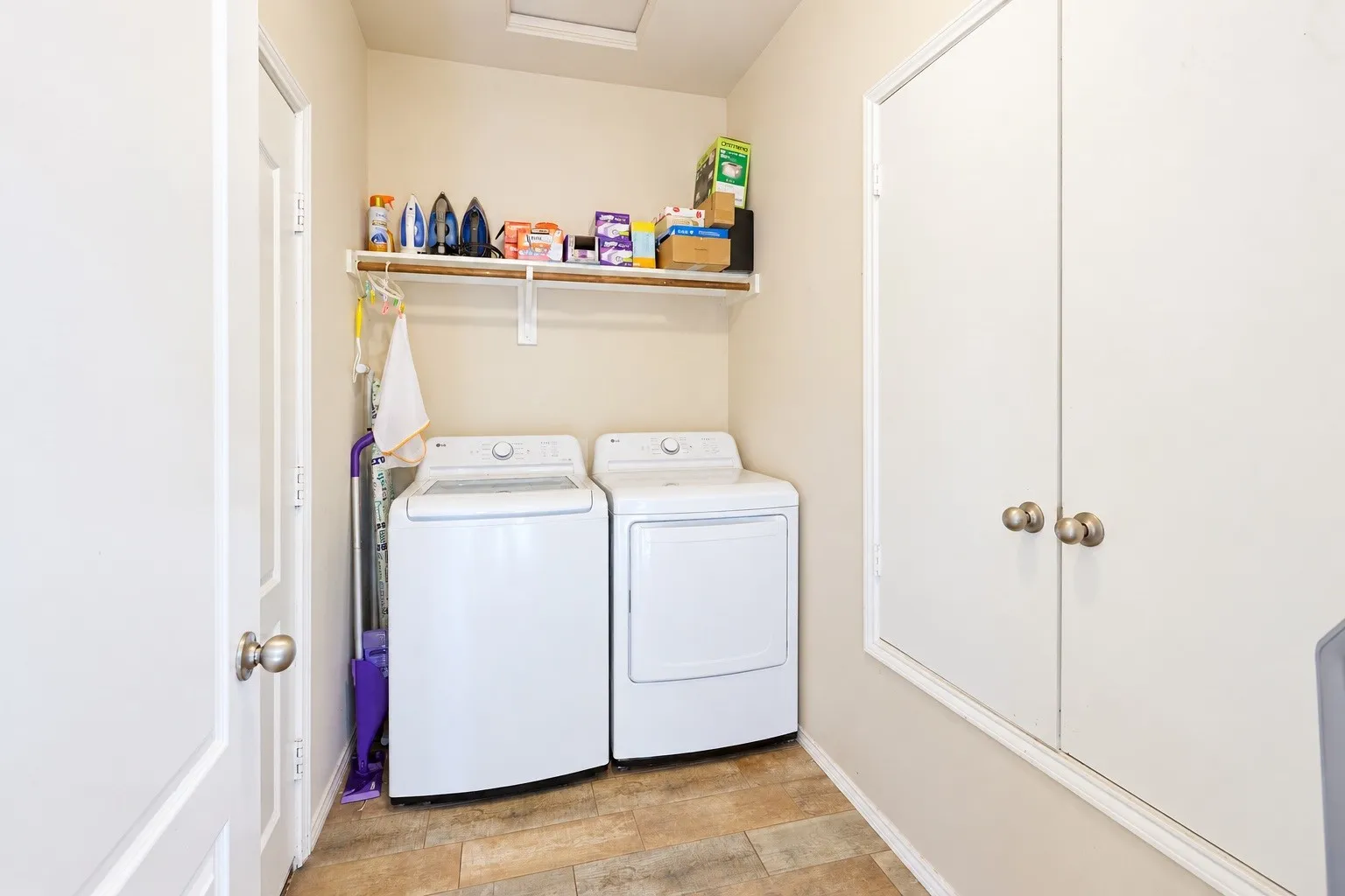 Single Family Residence For Sale in Denton County , 9320 Masse Court, Providence Village, Texas 76227, 3 Bedroom, 2 Bathroom, 2 Garage spaces, 1,184 Sqft, built in 2012, mls#21412985, Real Estate Agent in Providence Village, Homes For Sale in Denton county, Homes For Sale in Providence Village, Realtor in Providence Village Texas, Real Estate Brokerage Independent Realty Texas, Luminita Cordes Realtor