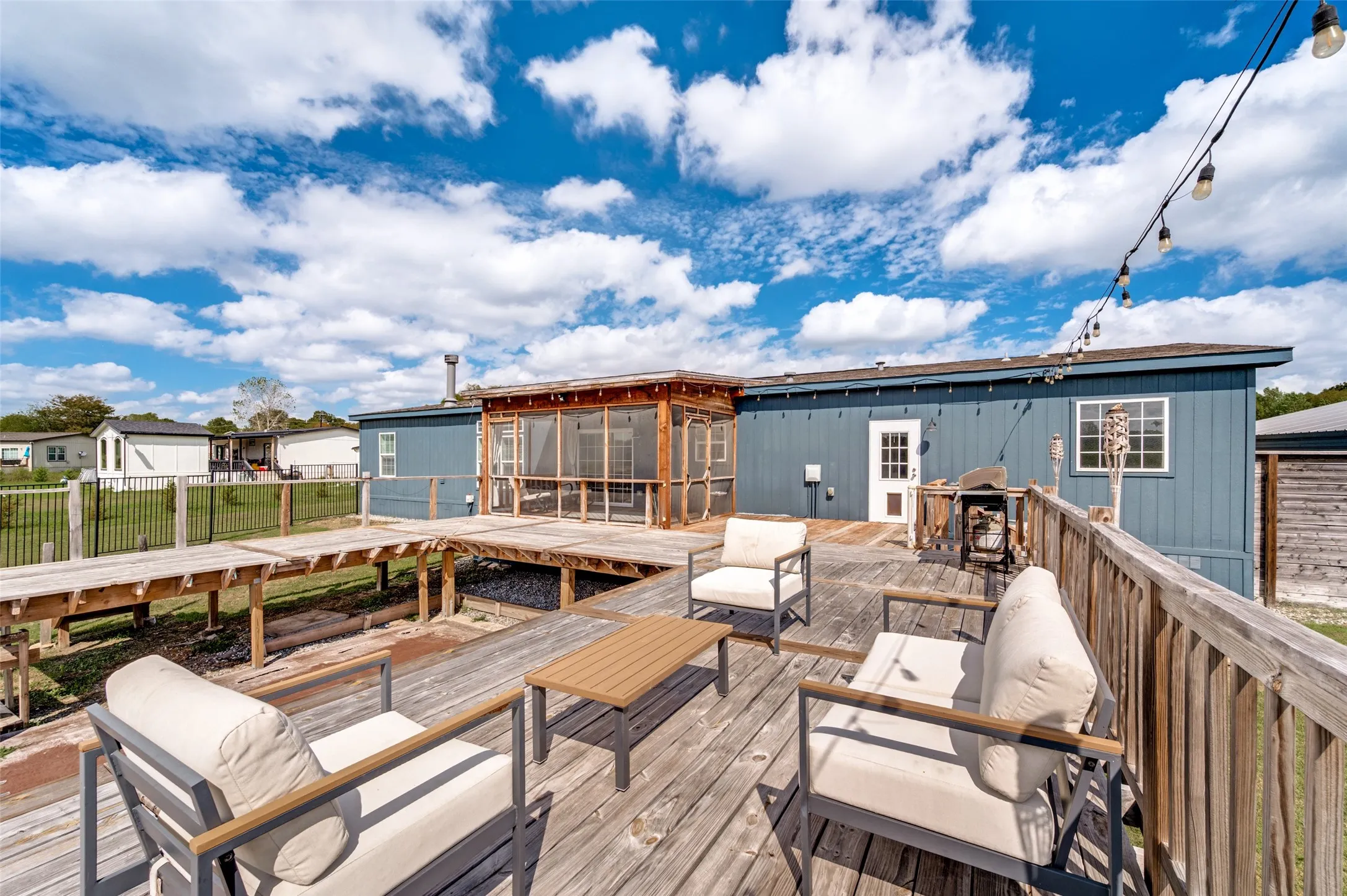 Mobile Home For Sale in Collin County , 509 Pony Express Trail, Mc Kinney, Texas 75071, 4 Bedroom, 2 Bathroom, 2 Garage spaces, 2,280 Sqft, built in 2016, mls#21405896, Real Estate Agent in Mc Kinney, Homes For Sale in Collin county, Homes For Sale in Mc Kinney, Realtor in Mc Kinney Texas, Real Estate Brokerage Independent Realty Texas, Luminita Cordes Realtor