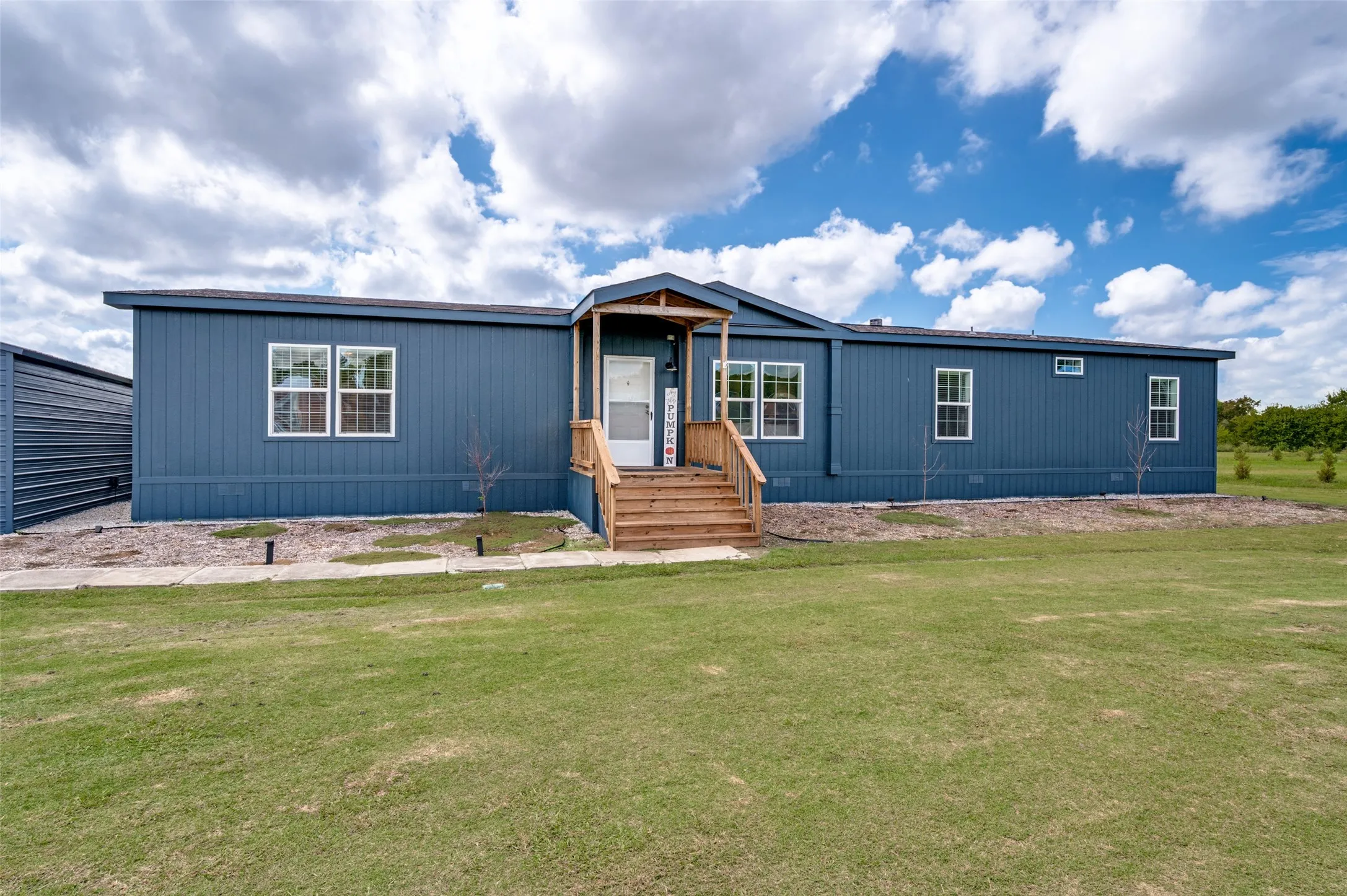 Mobile Home For Sale in Collin County , 509 Pony Express Trail, Mc Kinney, Texas 75071, 4 Bedroom, 2 Bathroom, 2 Garage spaces, 2,280 Sqft, built in 2016, mls#21405896, Real Estate Agent in Mc Kinney, Homes For Sale in Collin county, Homes For Sale in Mc Kinney, Realtor in Mc Kinney Texas, Real Estate Brokerage Independent Realty Texas, Luminita Cordes Realtor