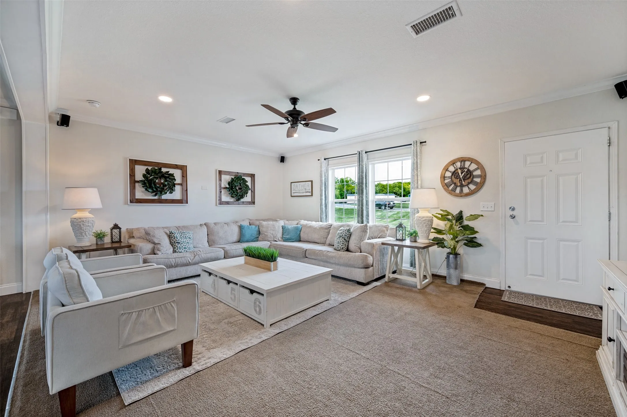 Mobile Home For Sale in Collin County , 509 Pony Express Trail, Mc Kinney, Texas 75071, 4 Bedroom, 2 Bathroom, 2 Garage spaces, 2,280 Sqft, built in 2016, mls#21405896, Real Estate Agent in Mc Kinney, Homes For Sale in Collin county, Homes For Sale in Mc Kinney, Realtor in Mc Kinney Texas, Real Estate Brokerage Independent Realty Texas, Luminita Cordes Realtor