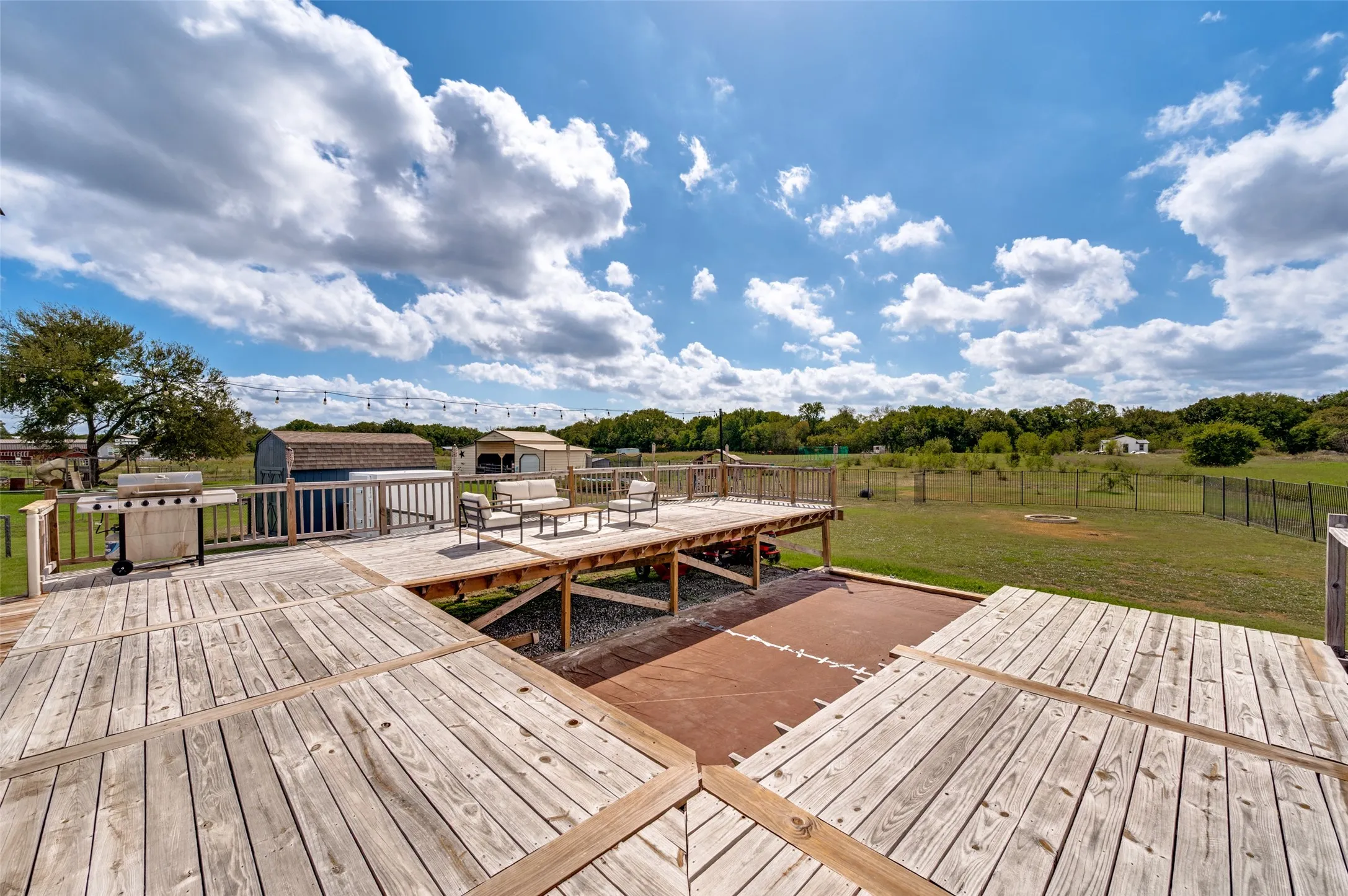 Mobile Home For Sale in Collin County , 509 Pony Express Trail, Mc Kinney, Texas 75071, 4 Bedroom, 2 Bathroom, 2 Garage spaces, 2,280 Sqft, built in 2016, mls#21405896, Real Estate Agent in Mc Kinney, Homes For Sale in Collin county, Homes For Sale in Mc Kinney, Realtor in Mc Kinney Texas, Real Estate Brokerage Independent Realty Texas, Luminita Cordes Realtor