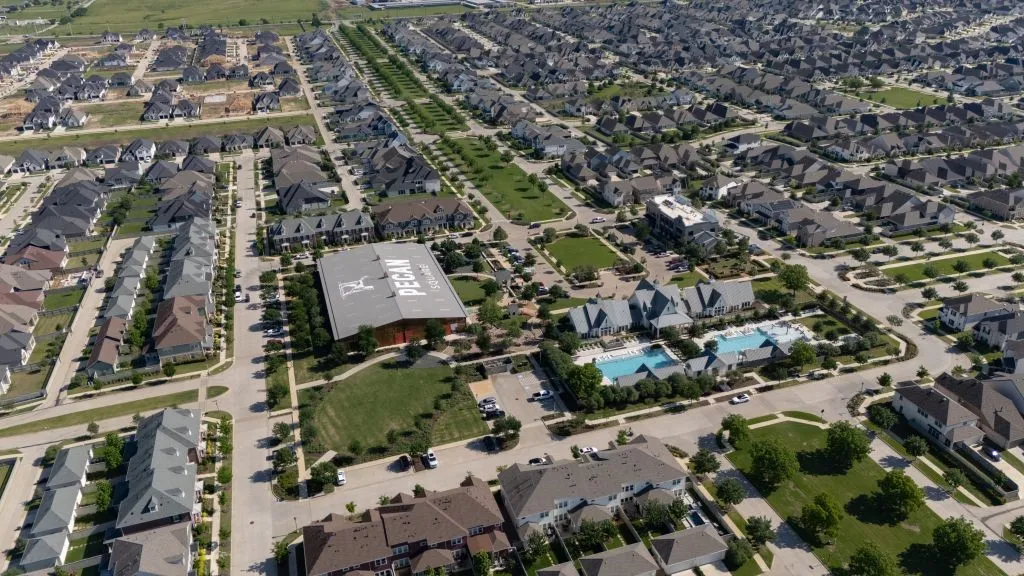 Single Family Residence For Sale in Denton County , 1316 Redbrick Lane, Northlake, Texas 76247, 4 Bedroom, 4 Bathroom, 3 Garage spaces, 2,904 Sqft, built in 2022, mls#21412928, Real Estate Agent in Northlake, Homes For Sale in Denton county, Homes For Sale in Northlake, Realtor in Northlake Texas, Real Estate Brokerage Independent Realty Texas, Luminita Cordes Realtor