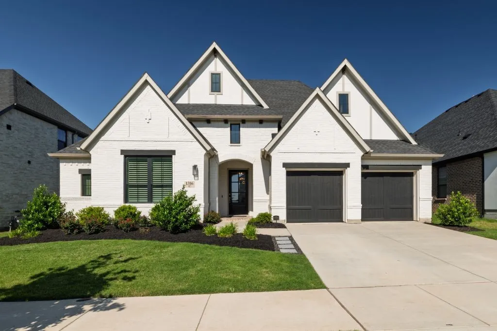 Single Family Residence For Sale