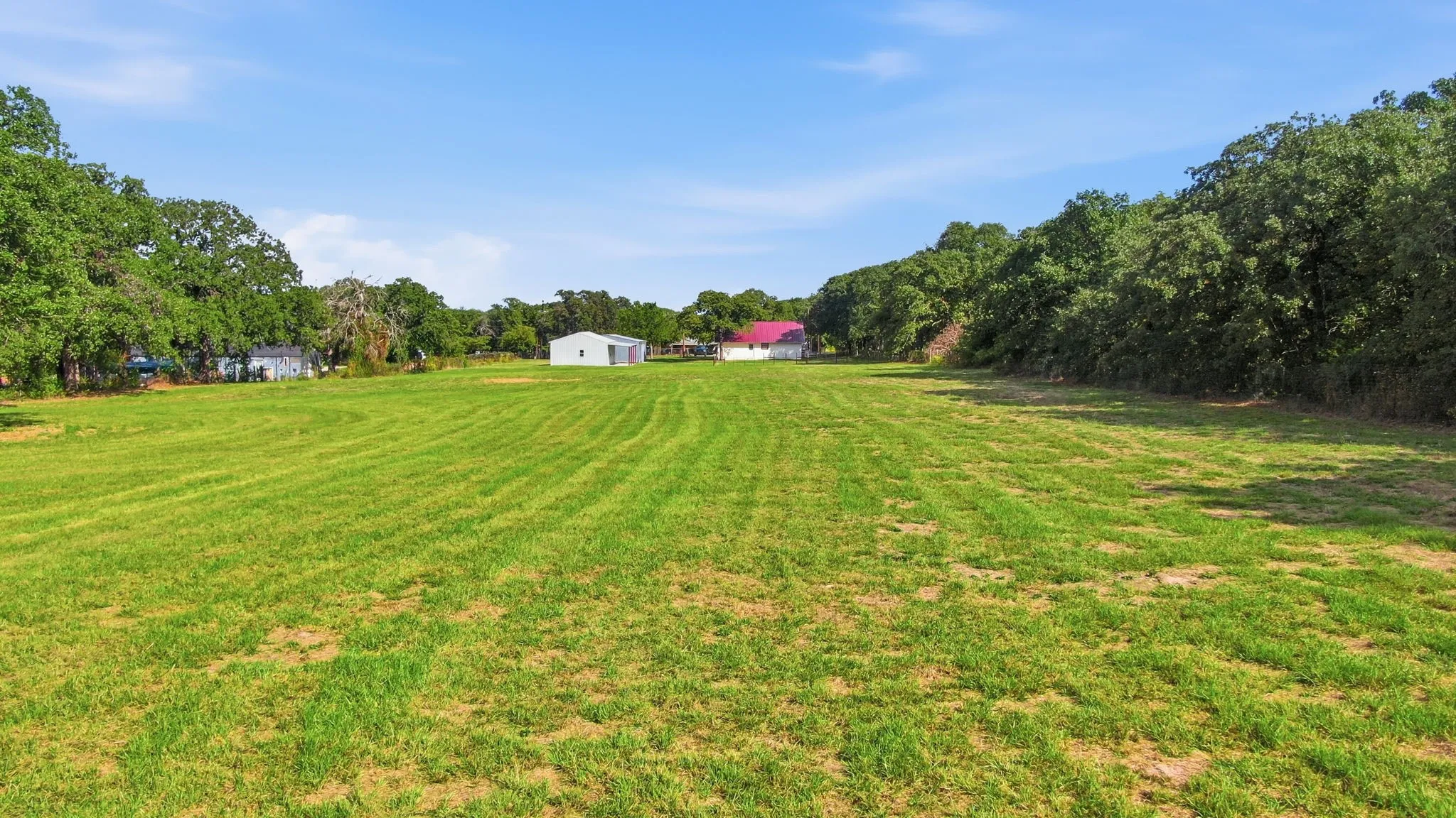 Single Family Residence For Sale in Parker County , 517 Sandy Oaks Road, Springtown, Texas 76082, 4 Bedroom, 2 Bathroom, Garage spaces, 2,428 Sqft, built in 2009, mls#21413037, Real Estate Agent in Springtown, Homes For Sale in Parker county, Homes For Sale in Springtown, Realtor in Springtown Texas, Real Estate Brokerage Independent Realty Texas, Luminita Cordes Realtor