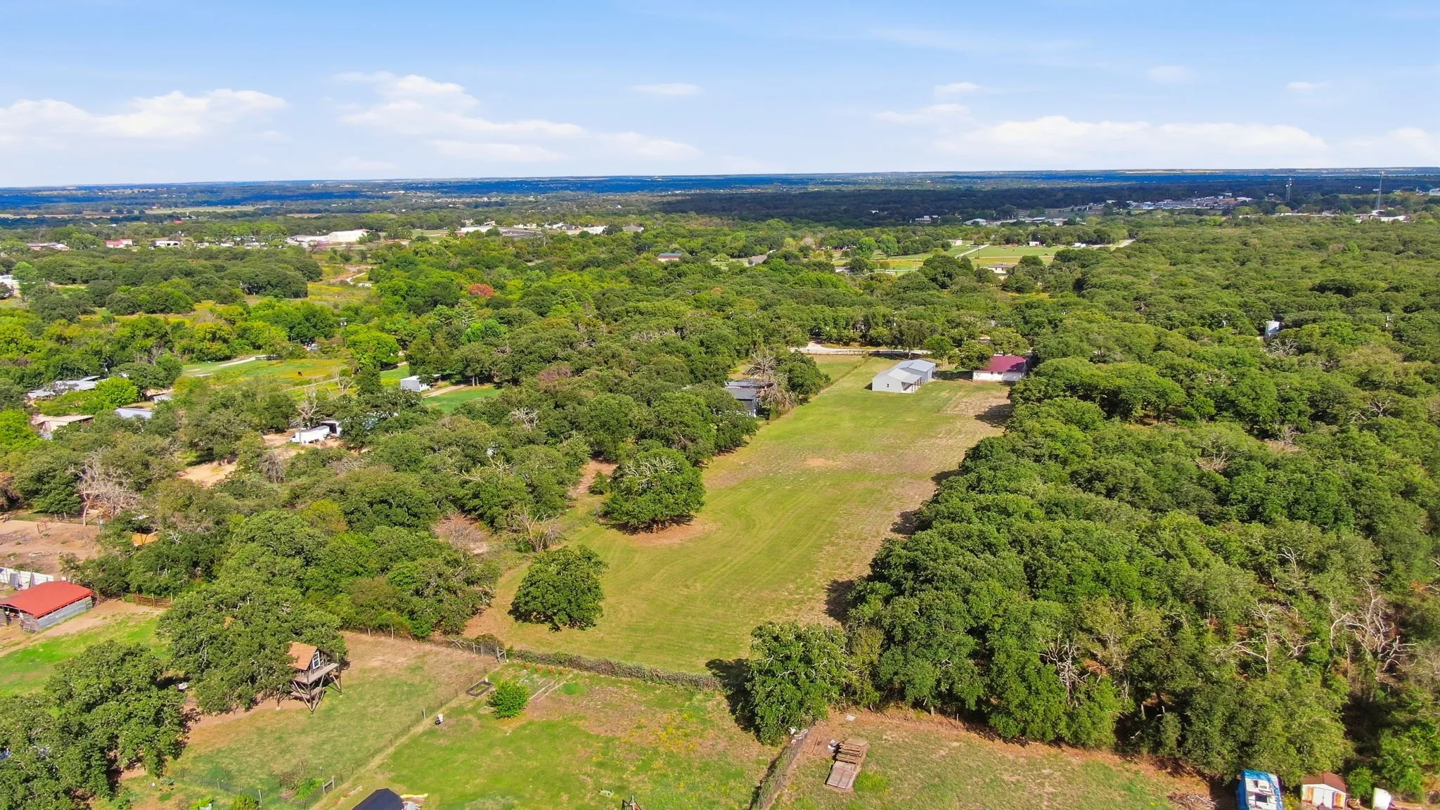 Single Family Residence For Sale in Parker County , 517 Sandy Oaks Road, Springtown, Texas 76082, 4 Bedroom, 2 Bathroom, Garage spaces, 2,428 Sqft, built in 2009, mls#21413037, Real Estate Agent in Springtown, Homes For Sale in Parker county, Homes For Sale in Springtown, Realtor in Springtown Texas, Real Estate Brokerage Independent Realty Texas, Luminita Cordes Realtor