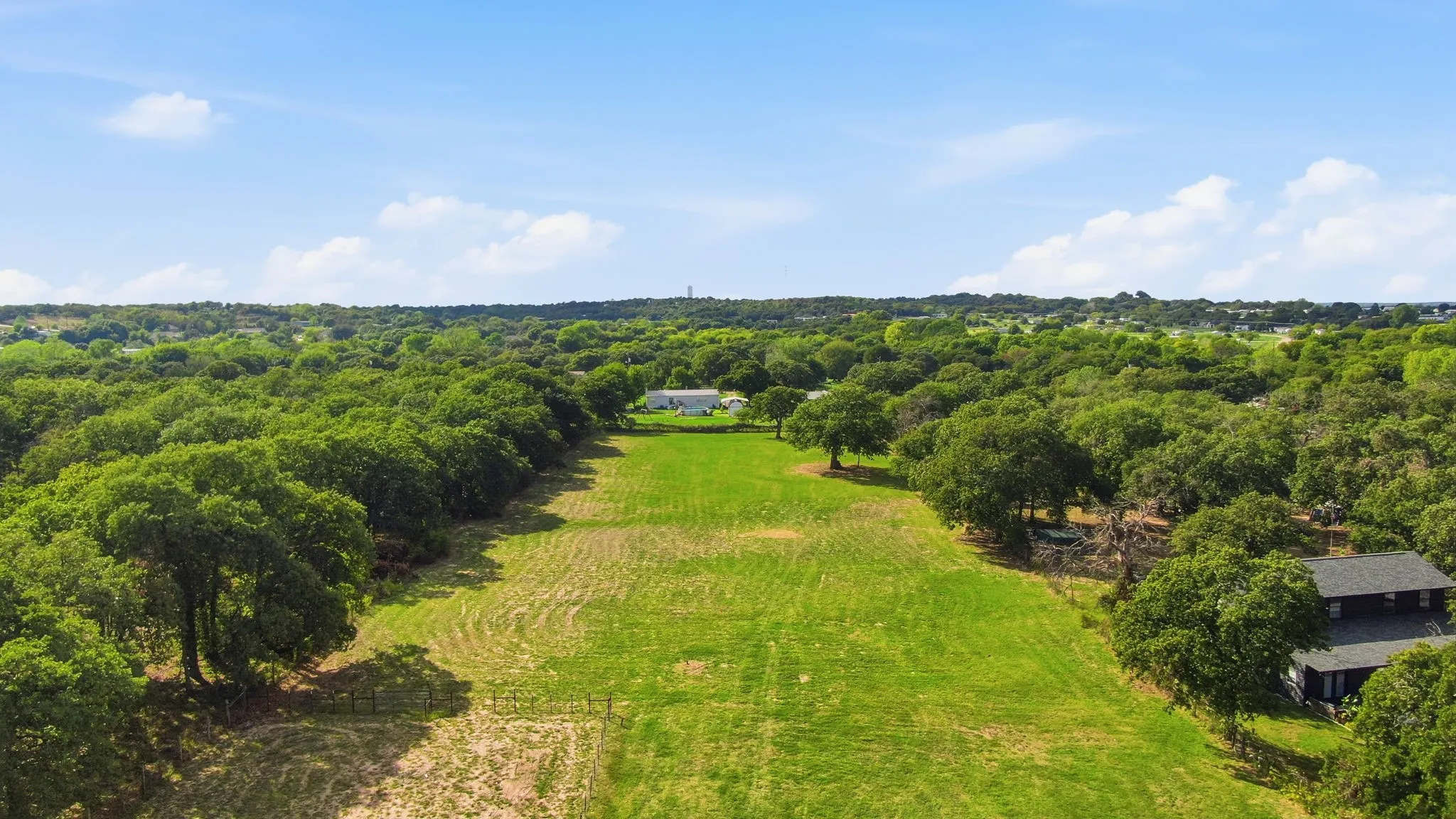 Single Family Residence For Sale in Parker County , 517 Sandy Oaks Road, Springtown, Texas 76082, 4 Bedroom, 2 Bathroom, Garage spaces, 2,428 Sqft, built in 2009, mls#21413037, Real Estate Agent in Springtown, Homes For Sale in Parker county, Homes For Sale in Springtown, Realtor in Springtown Texas, Real Estate Brokerage Independent Realty Texas, Luminita Cordes Realtor