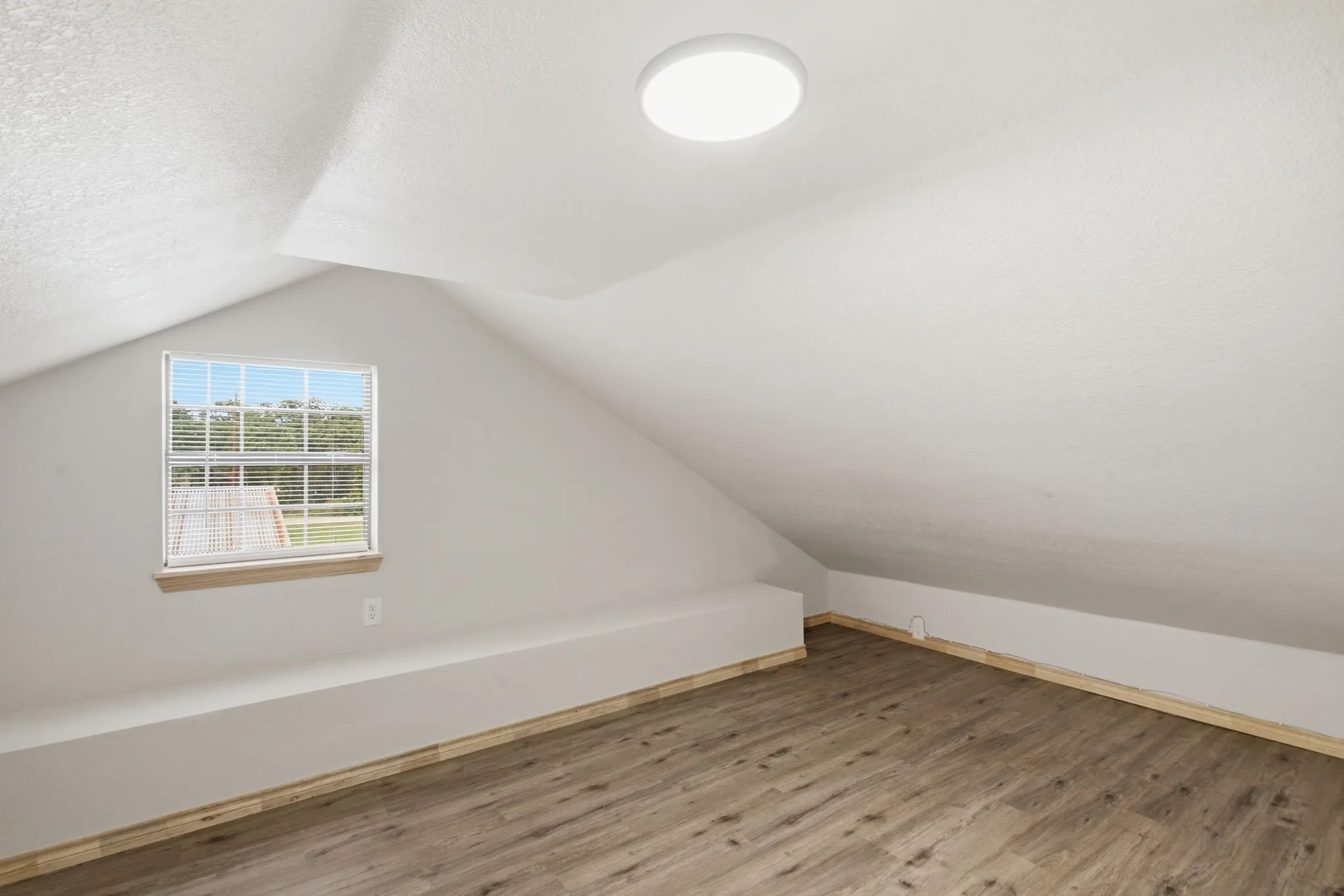 Single Family Residence For Sale in Parker County , 517 Sandy Oaks Road, Springtown, Texas 76082, 4 Bedroom, 2 Bathroom, Garage spaces, 2,428 Sqft, built in 2009, mls#21413037, Real Estate Agent in Springtown, Homes For Sale in Parker county, Homes For Sale in Springtown, Realtor in Springtown Texas, Real Estate Brokerage Independent Realty Texas, Luminita Cordes Realtor