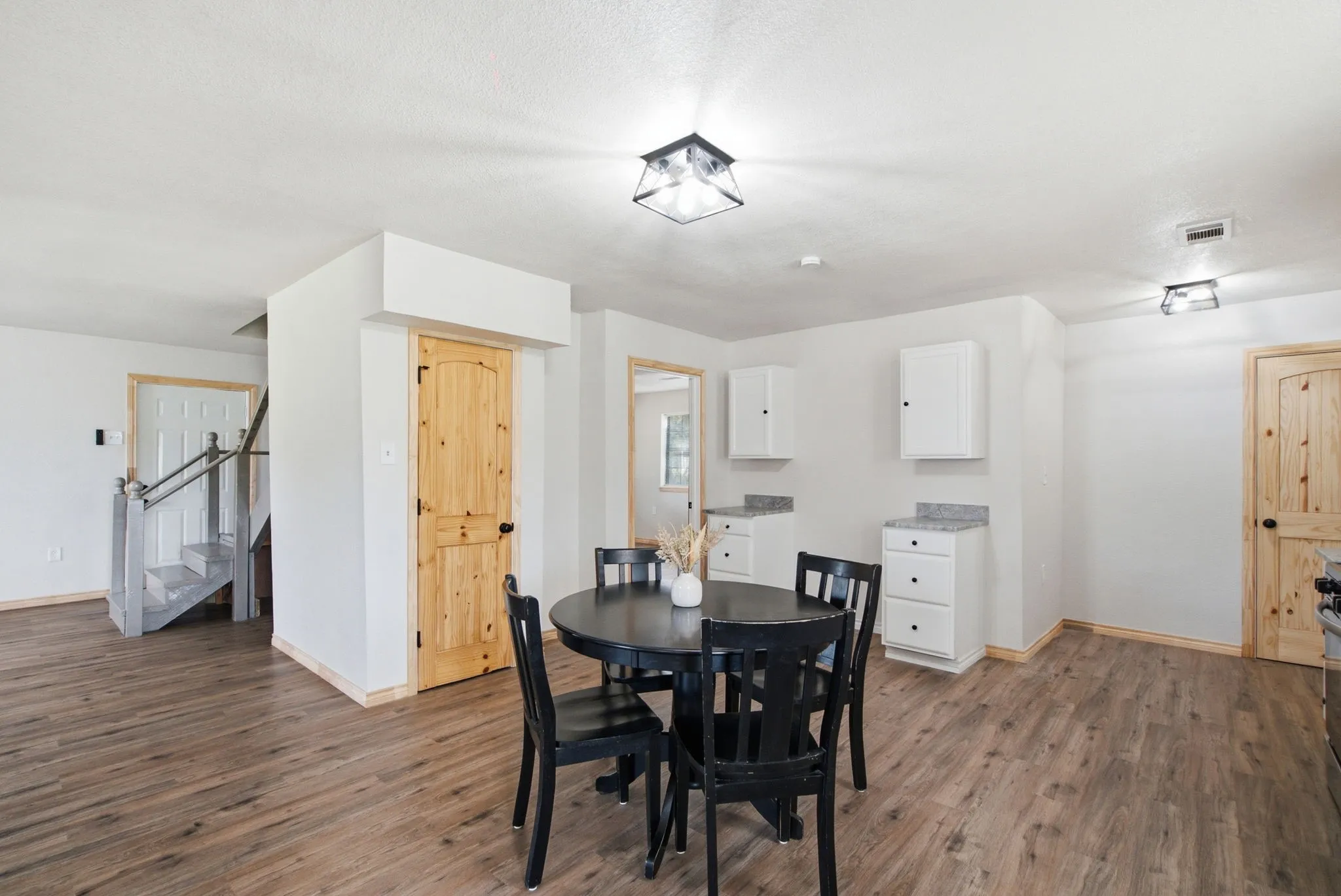 Single Family Residence For Sale in Parker County , 517 Sandy Oaks Road, Springtown, Texas 76082, 4 Bedroom, 2 Bathroom, Garage spaces, 2,428 Sqft, built in 2009, mls#21413037, Real Estate Agent in Springtown, Homes For Sale in Parker county, Homes For Sale in Springtown, Realtor in Springtown Texas, Real Estate Brokerage Independent Realty Texas, Luminita Cordes Realtor