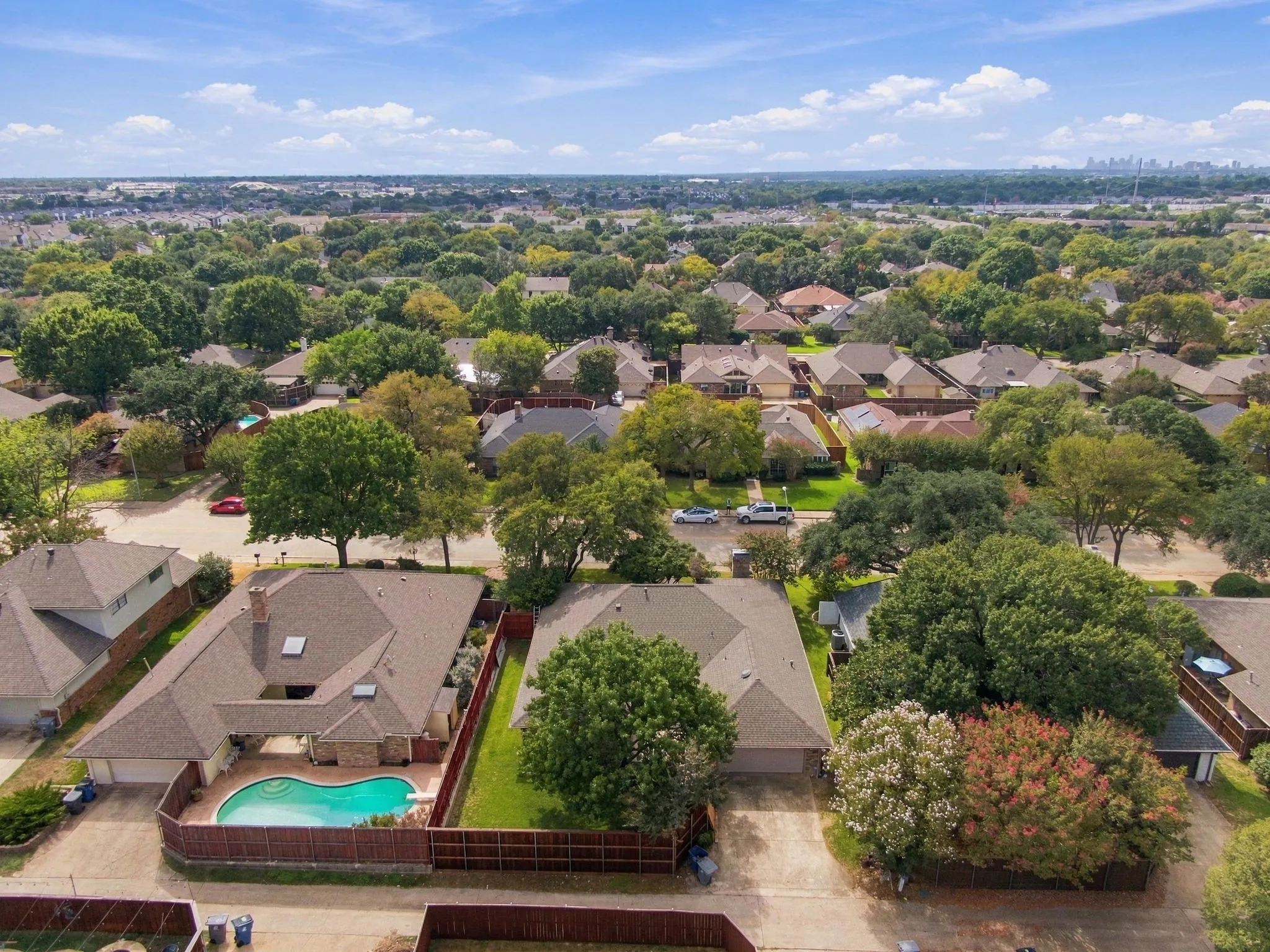 Single Family Residence For Sale in Dallas County , 9947 Chimney Hill Lane, Dallas, Texas 75243, 3 Bedroom, 3 Bathroom, 2 Garage spaces, 2,412 Sqft, built in 1978, mls#21412258, Real Estate Agent in Dallas, Homes For Sale in Dallas county, Homes For Sale in Dallas, Realtor in Dallas Texas, Real Estate Brokerage Independent Realty Texas, Luminita Cordes Realtor