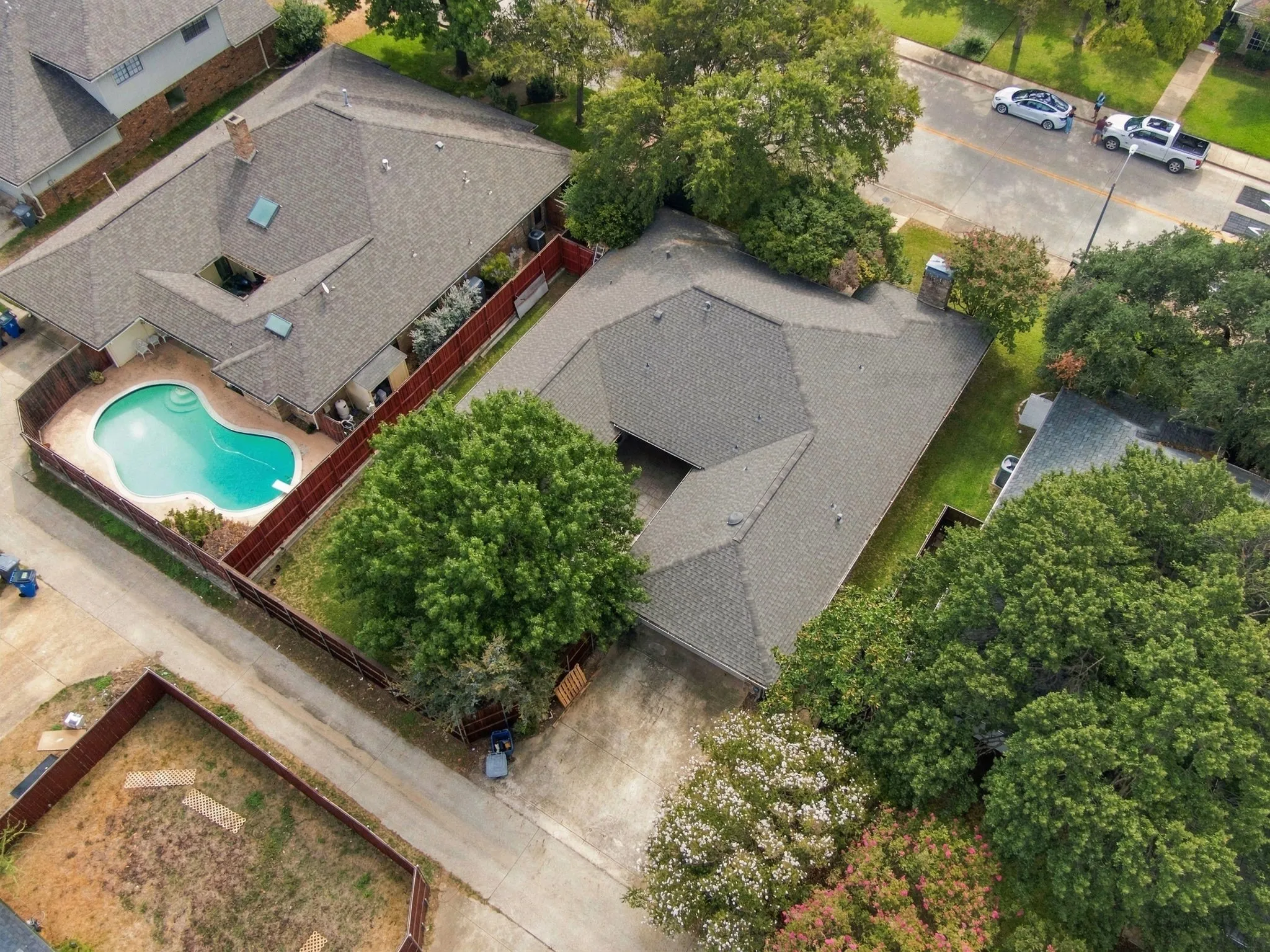 Single Family Residence For Sale in Dallas County , 9947 Chimney Hill Lane, Dallas, Texas 75243, 3 Bedroom, 3 Bathroom, 2 Garage spaces, 2,412 Sqft, built in 1978, mls#21412258, Real Estate Agent in Dallas, Homes For Sale in Dallas county, Homes For Sale in Dallas, Realtor in Dallas Texas, Real Estate Brokerage Independent Realty Texas, Luminita Cordes Realtor