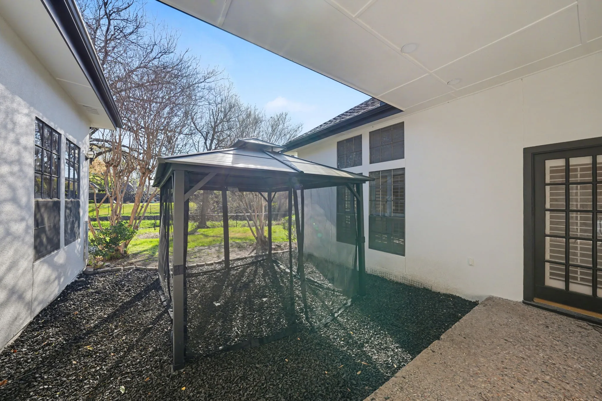 Single Family Residence For Rent in Dallas County , 7012 Duffield Drive, Dallas, Texas 75248, 4 Bedroom, 3 Bathroom, 2 Garage spaces, 3,485 Sqft, built in 1979, mls#21413046, Real Estate Agent in Dallas, Homes For Rent in Dallas county, Homes For Rent in Dallas, Realtor in Dallas Texas, Real Estate Brokerage Independent Realty Texas, Luminita Cordes Realtor