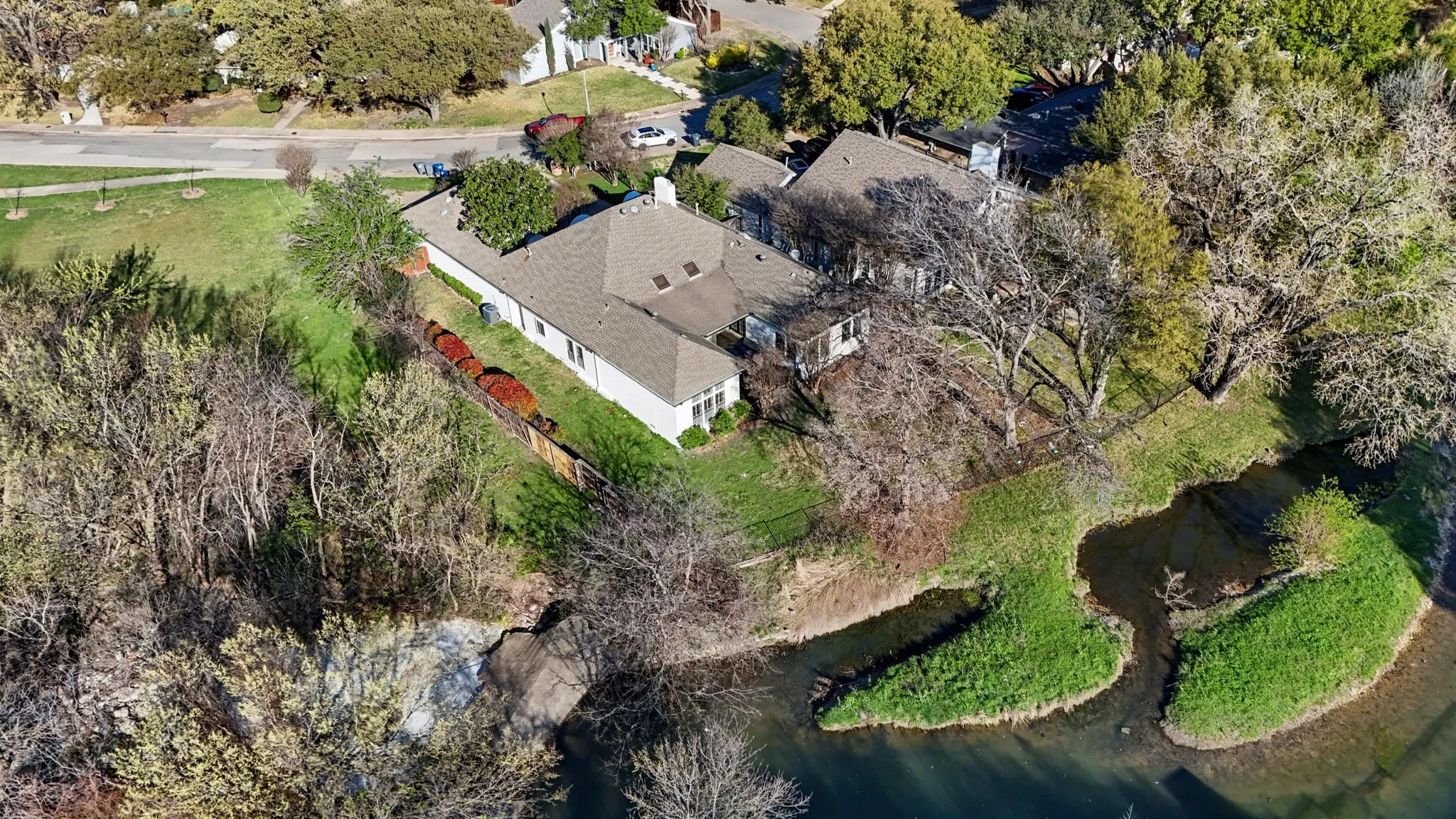 Single Family Residence For Rent in Dallas County , 7012 Duffield Drive, Dallas, Texas 75248, 4 Bedroom, 3 Bathroom, 2 Garage spaces, 3,485 Sqft, built in 1979, mls#21413046, Real Estate Agent in Dallas, Homes For Rent in Dallas county, Homes For Rent in Dallas, Realtor in Dallas Texas, Real Estate Brokerage Independent Realty Texas, Luminita Cordes Realtor